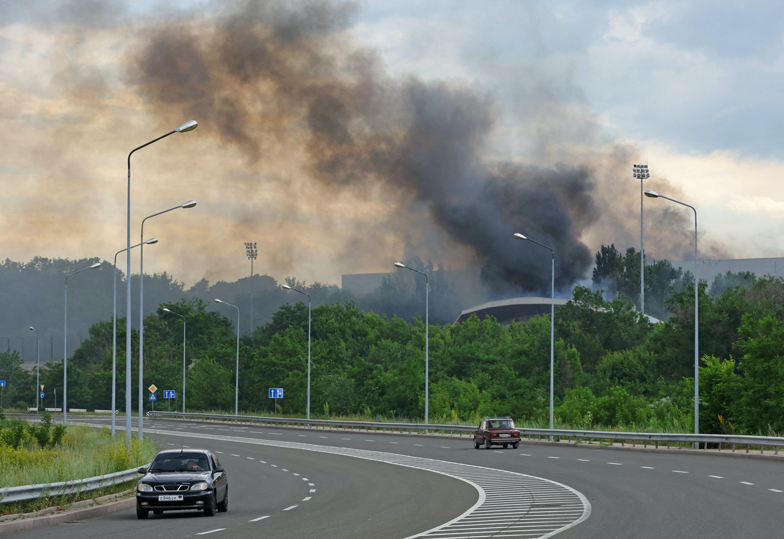 Aftermath of shelling in Donetsk - REUTERS