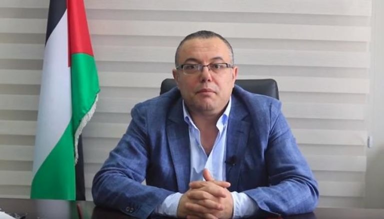 الروائي الفلسطيني ووزير الثقافة السابق عاطف أبو سيف