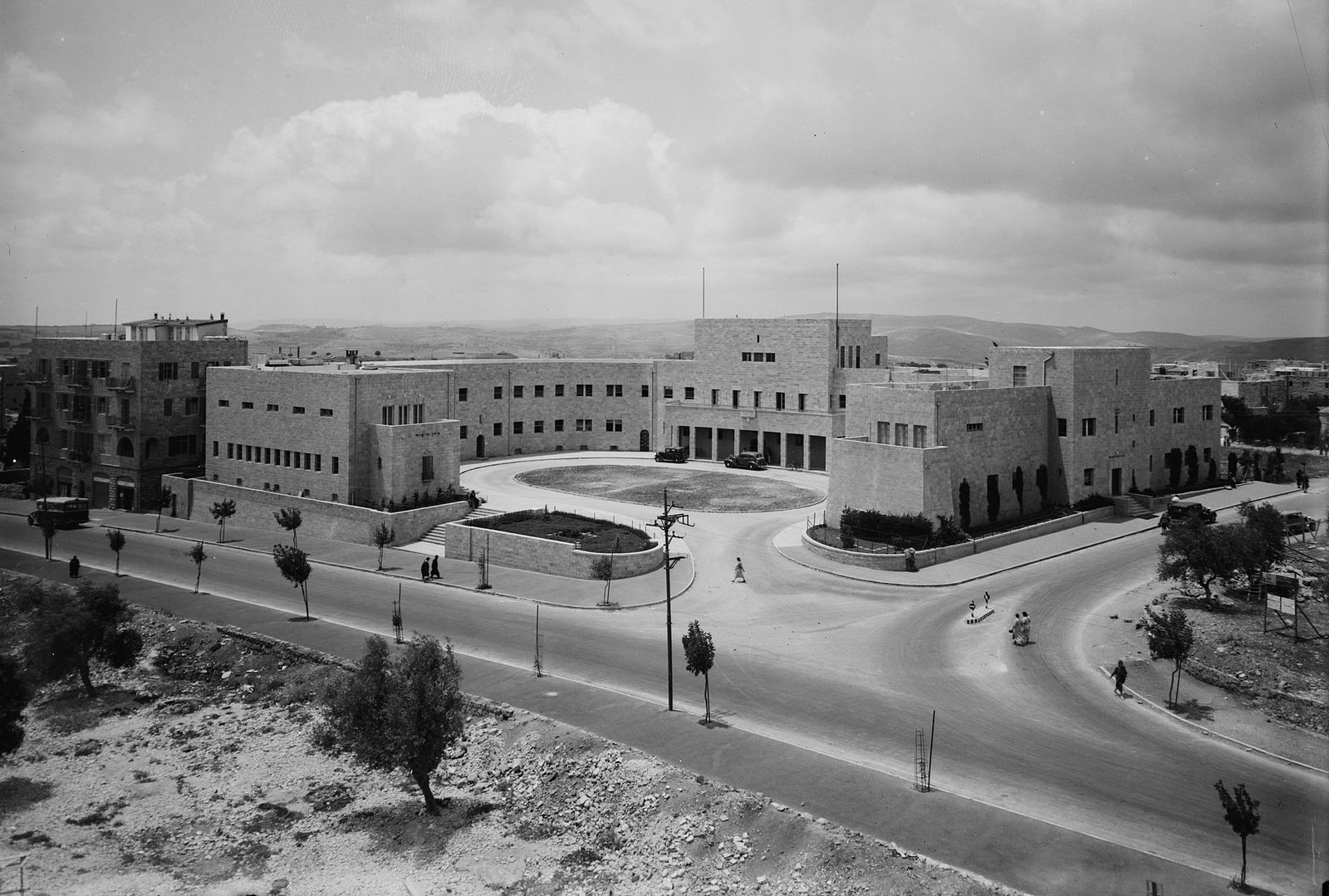 مبنى إدارة الوكالة اليهودية في القدس في صورة ترجع إلى ثلاثينات القرن العشرين