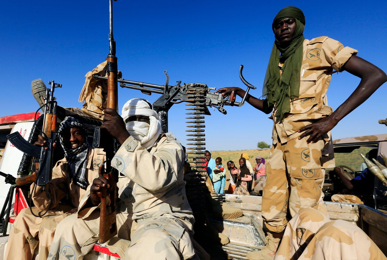 أفراد من الحركات المسلحة في دارفور  - REUTERS