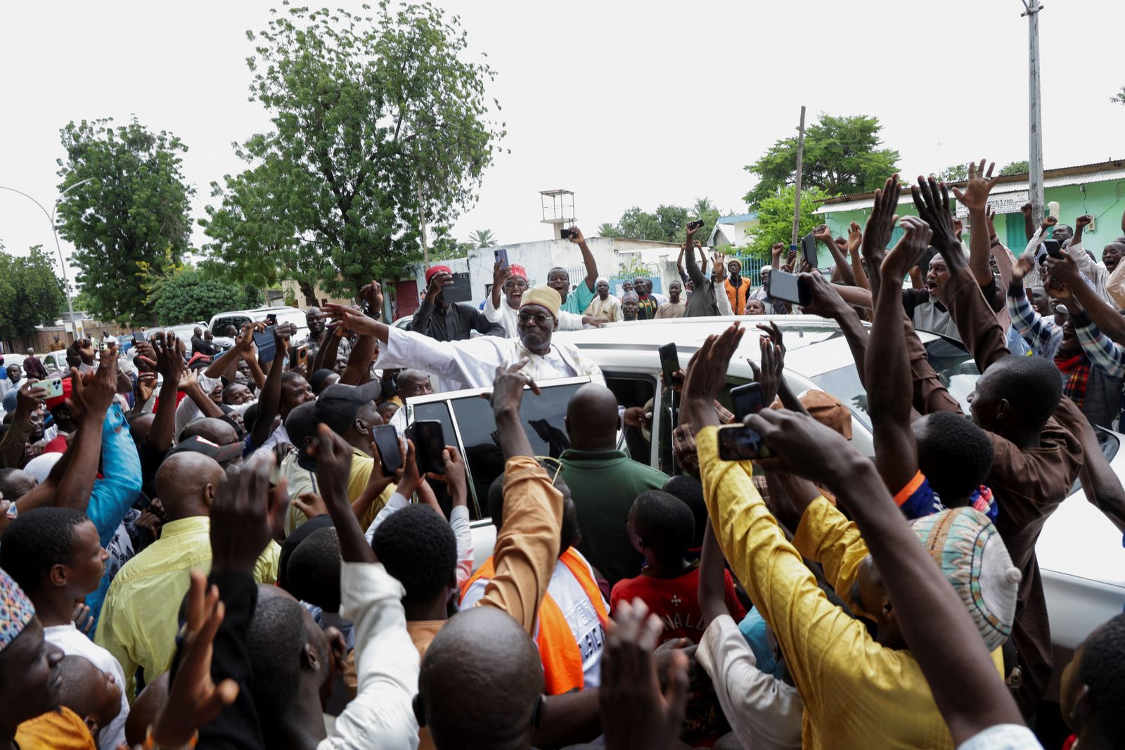 Presidential candidate Issa Tchiroma Bakary of the Cameroon National Salvation Front (FSNC) departs after casting his vote on the day of Cameroon’s presidential election at the polling station of Ecole Maternelle de Foulbere in Garoua, Cameroon, October 12, 2025. REUTERS/Desire Danga Essigue     TPX IMAGES OF THE DAY