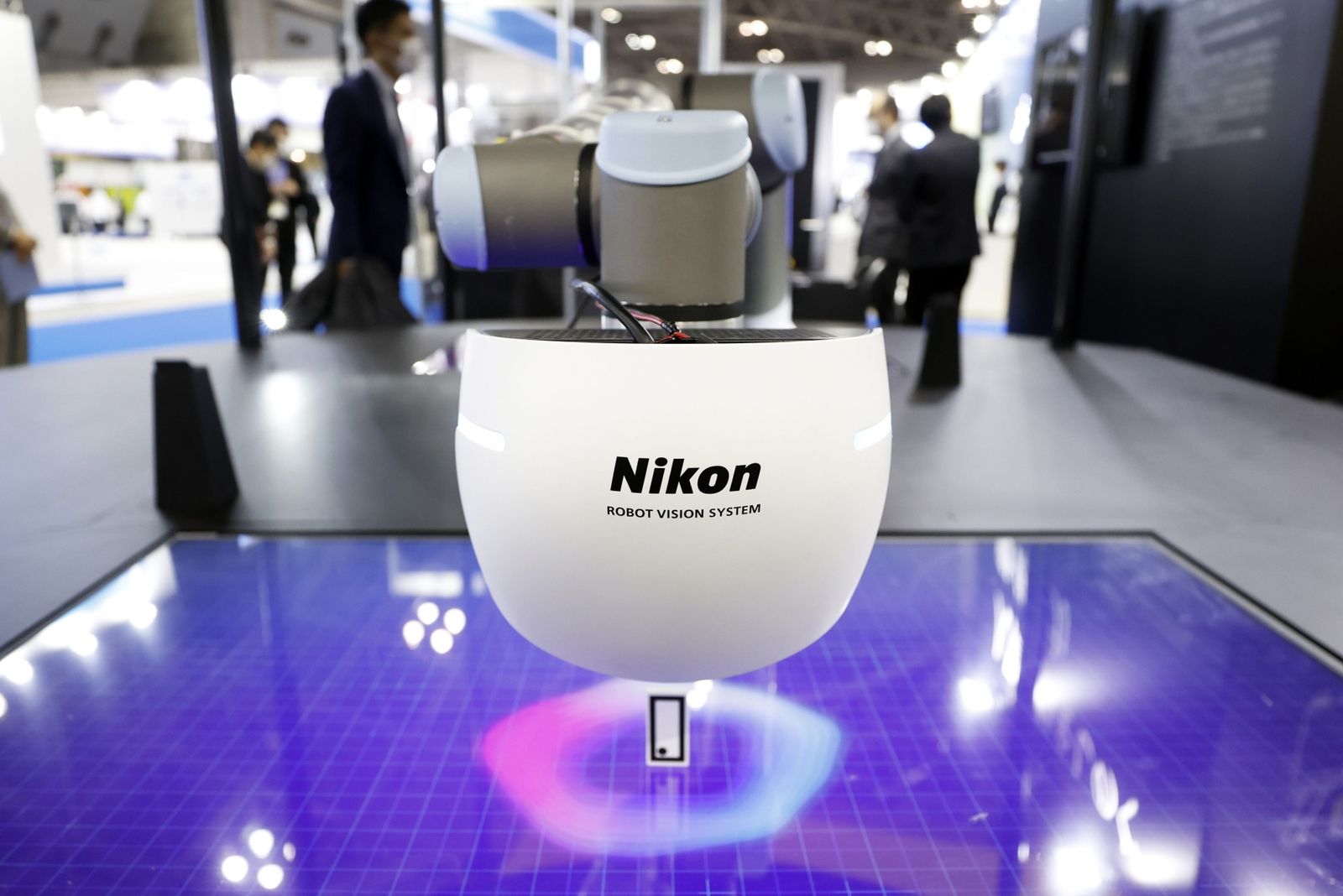 نظام رؤية روبوتي من شركة Nikon Corp في معرض الروبوت الدولي في طوكيو - 9 مارس 2022 - Bloomberg