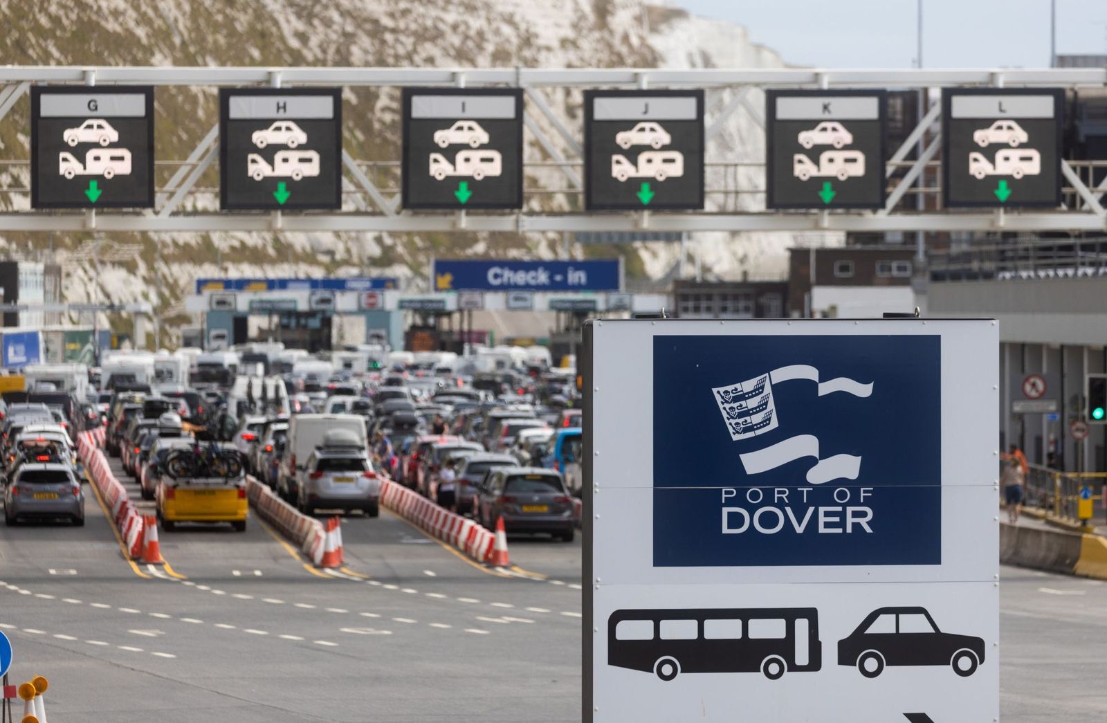 'Woeful' Staffing Sparks Delays At The Port Of Dover - Bloomberg