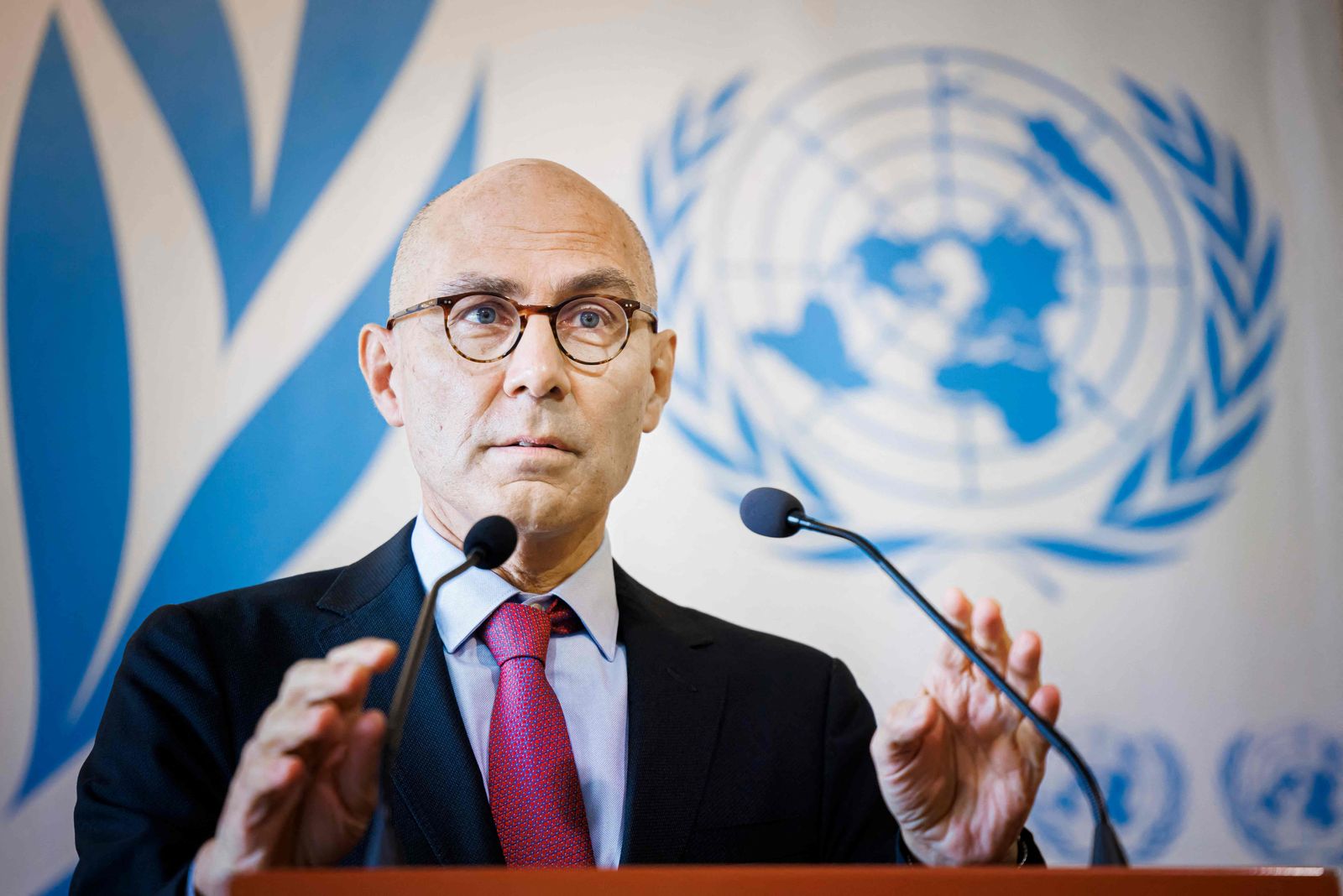 المفوض السامي لحقوق الإنسان فولكر تورك يتحدث خلال جلسة لمجلس حقوق الإنسان بشأن إيران بمقر الأمم المتحدة في جنيف- 24 نوفمبر 2022 - AFP