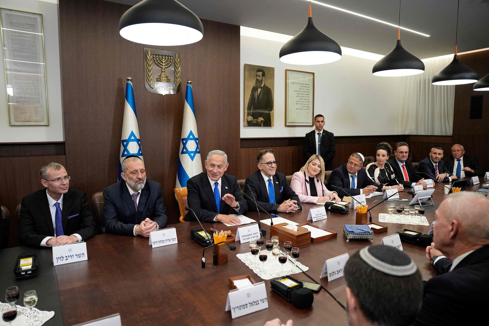 حكومة إسرائيل الـ37.. التشكيل الكامل وتنازلات نتنياهو | الشرق للأخبار