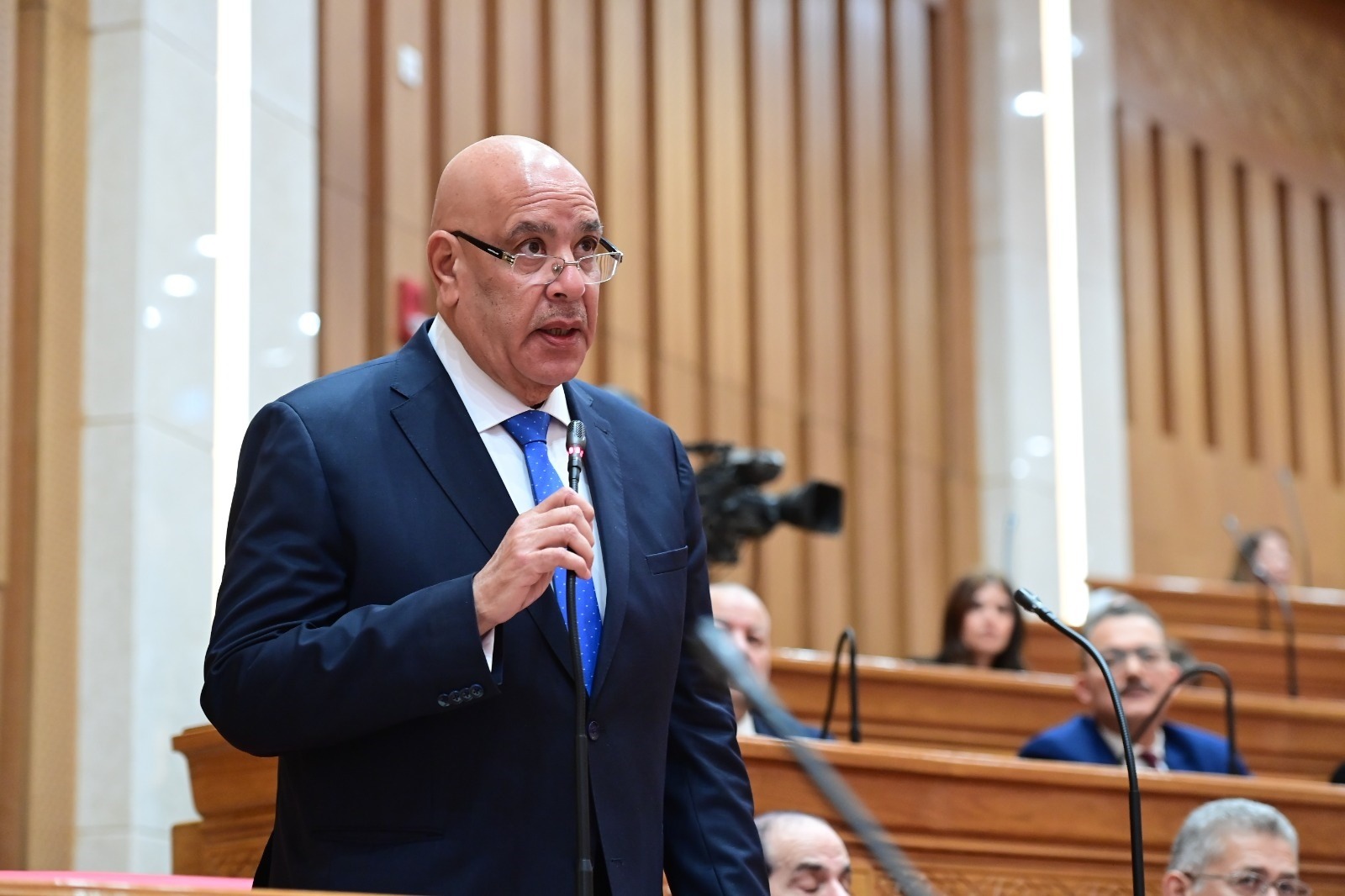 رئيس مجلس النواب المصري المستشار هشام بدوي يؤدي اليمين في المجلس بالقاهرة. 12 يناير 2026