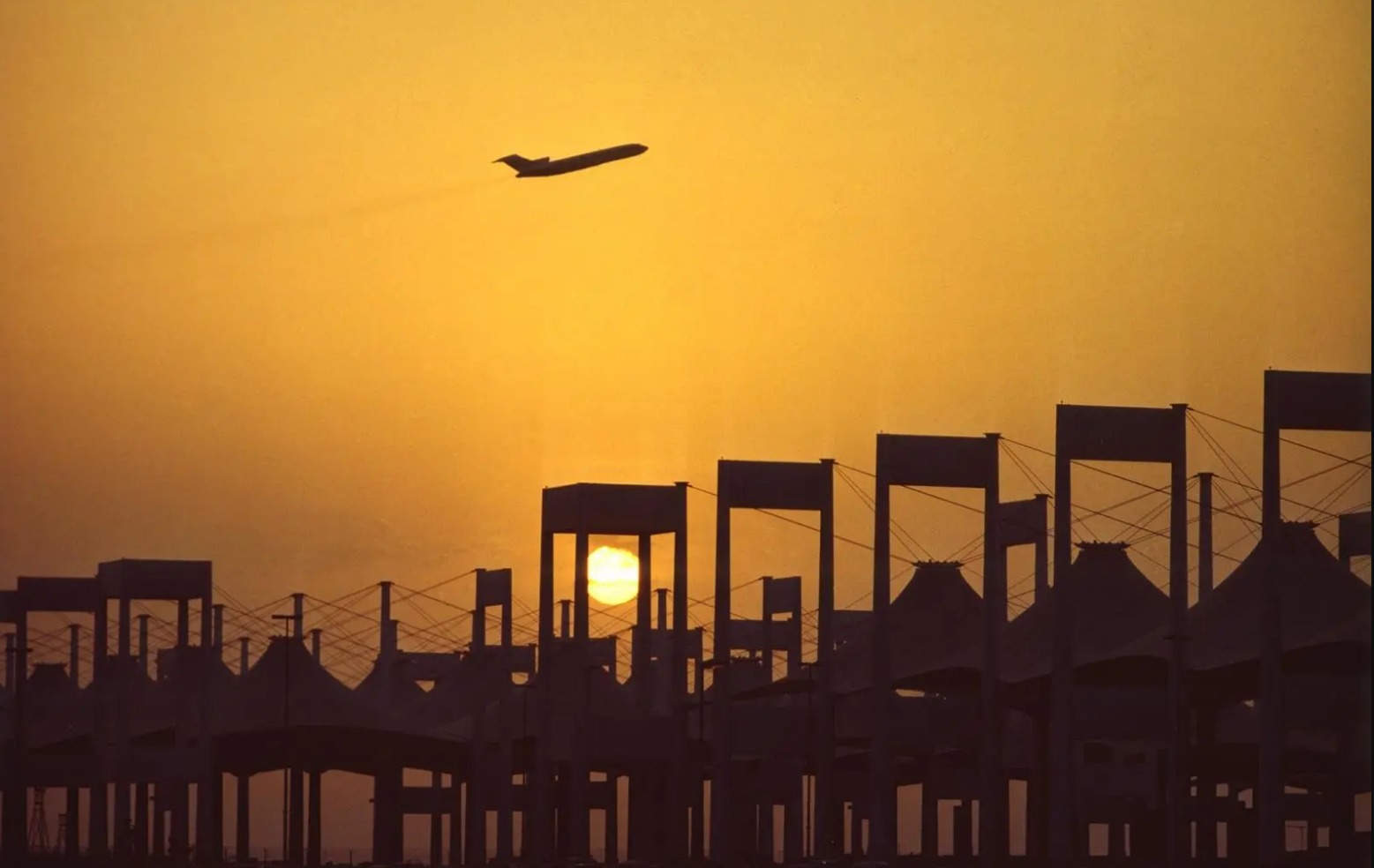 صورة جوية لصالة الحجاج الغربية بمطار الملك عبدالعزيز (أرشيفية)