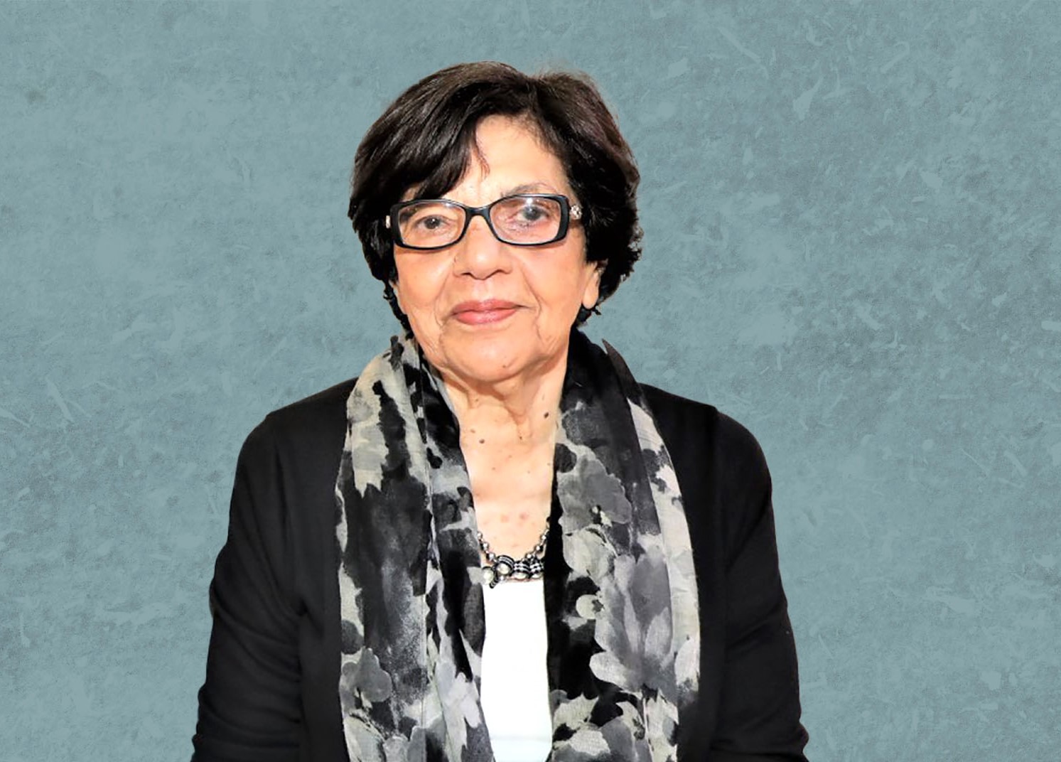 الناقدة اللبنانية يمنى العيد