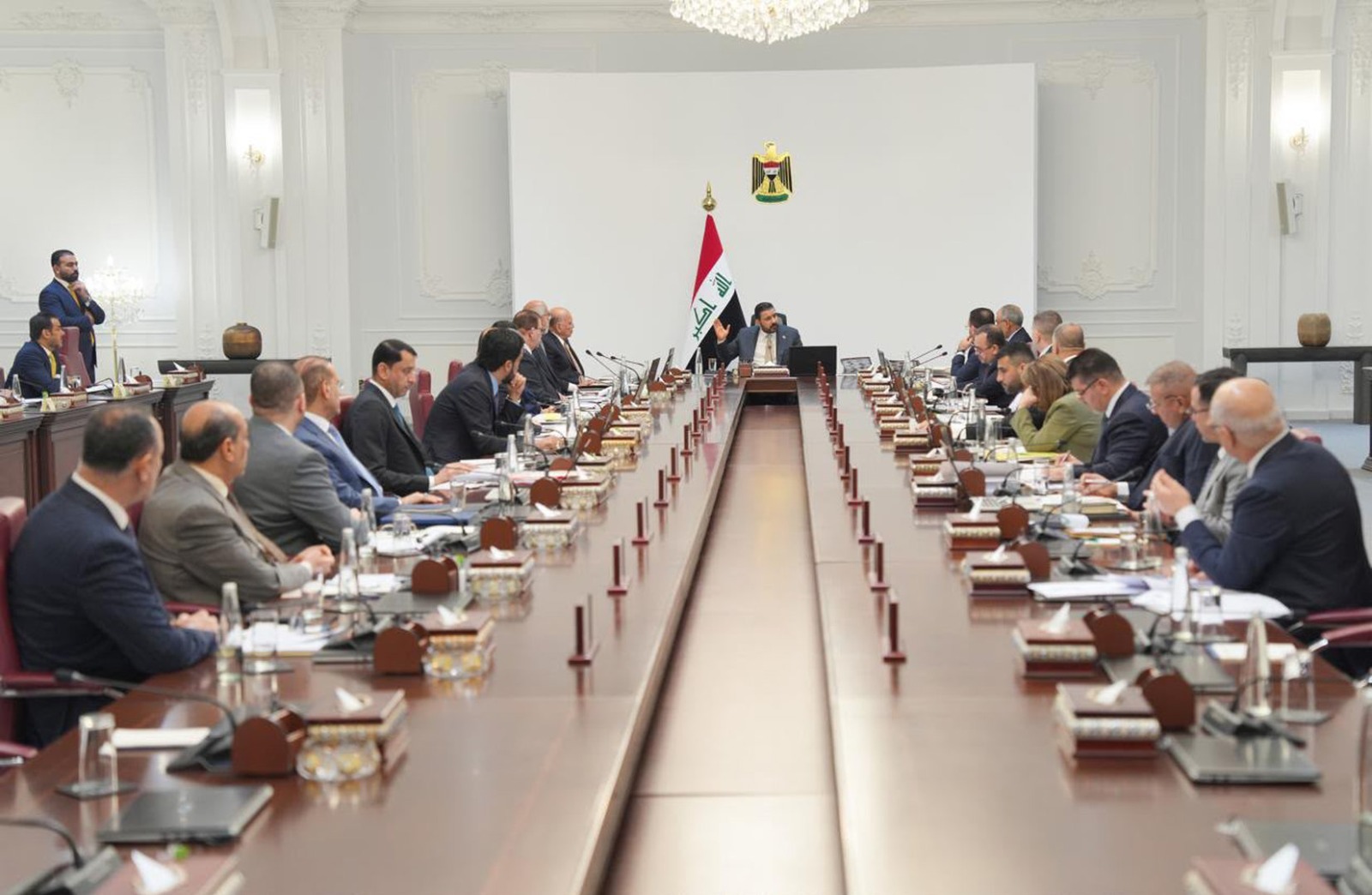 العراق.. مصدر لـ"الشرق": تفاهمات لاستكمال حكومة الزيدي واستحداث وزارتين