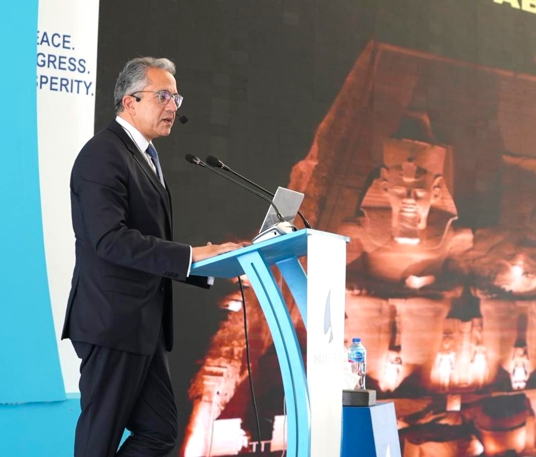 خالد العناني متحدثاً خلال افتتاح المتحف المصري الكبير