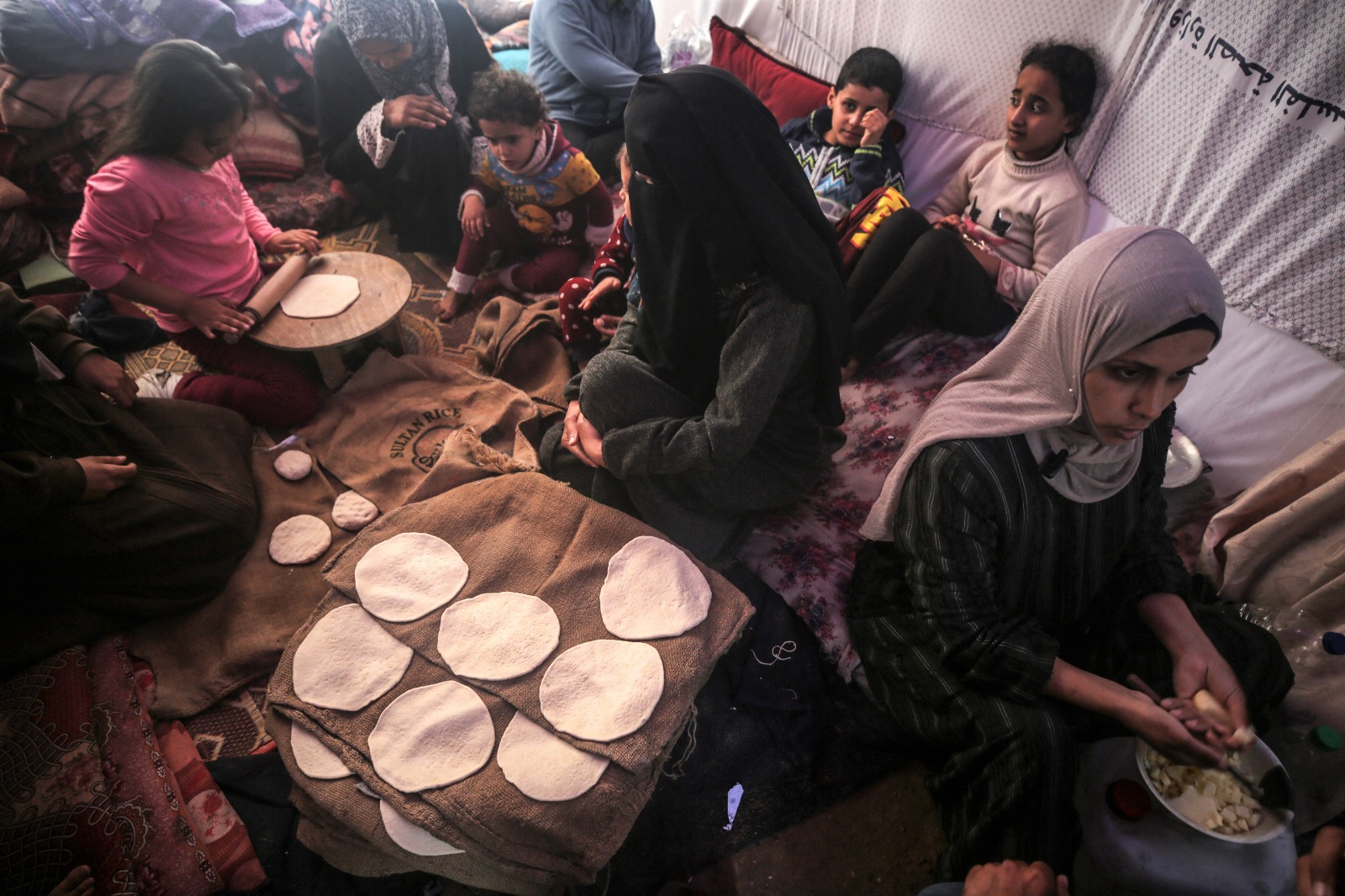 نساء غزة واحتراف البقاء. 7 مارس 2024 - AFP