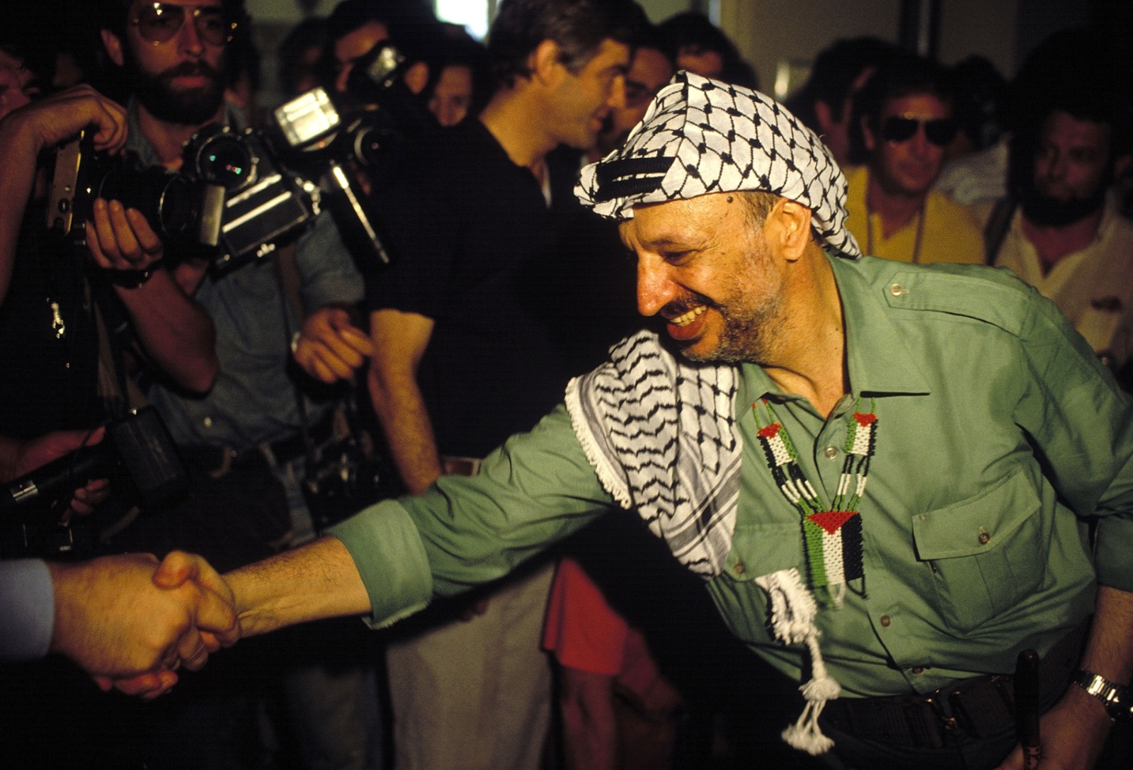 الزعيم الفلسطيني ياسر عرفات عشية مغادرته بيروت في 30 أغسطس 1982