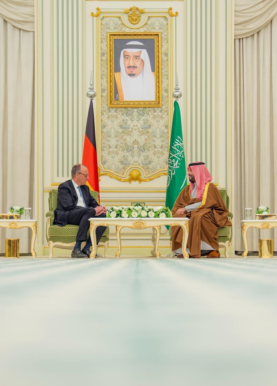 في اتصال بولي العهد.. المستشار الألماني يدين هجمات الحوثيين على السعودية