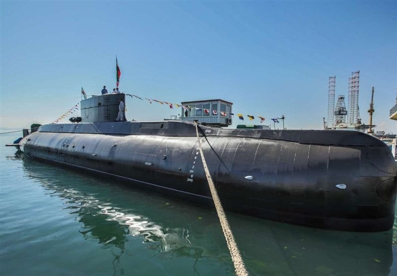 الغواصة "فاتح" التابعة للبحرية الإيرانية. 20 أبريل 2023 - Tasnim News