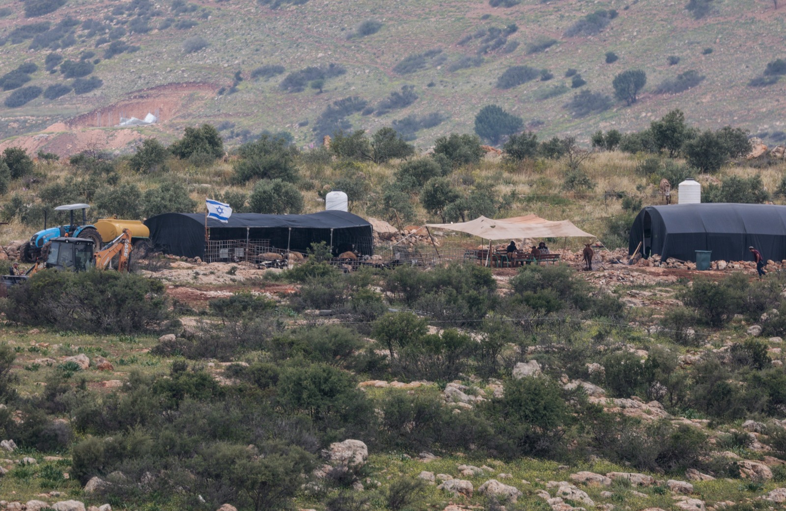 موقع مستوطنة إسرائيلية جديدة بالقرب من قرية تياسر شرق مدينة طوباس في الضفة الغربية. 9 أبريل 2026