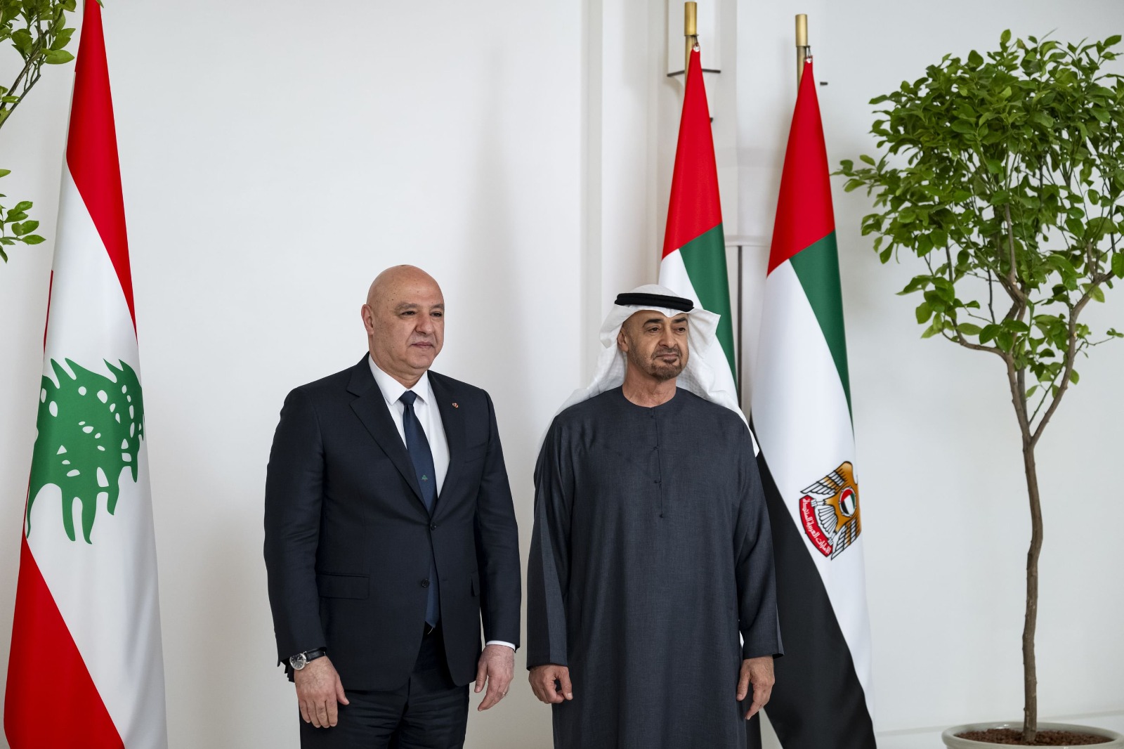 جانب من استقبال رئيس دولة الإمارات الشيخ محمد بن زايد لنظيره اللبناني جوزاف عون في أبو ظبي. 30 أبريل 2025