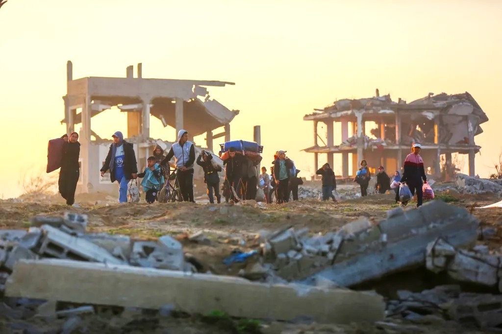 عودة آلاف الفلسطينيين إلى شمال غزة بعد عام ونصف خلال وقف إطلاق النار في يناير 2025