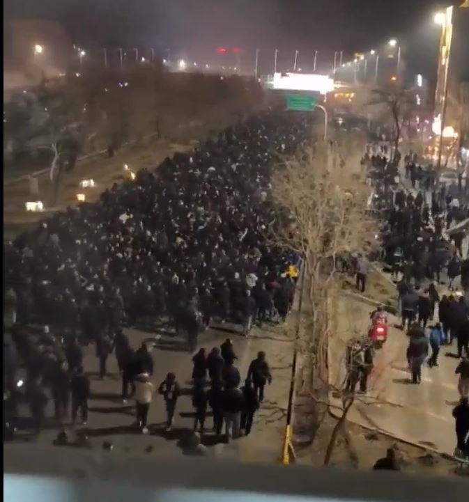 تظاهرات ليلية في مدينة مشهد. إيران. 08 يناير 2026