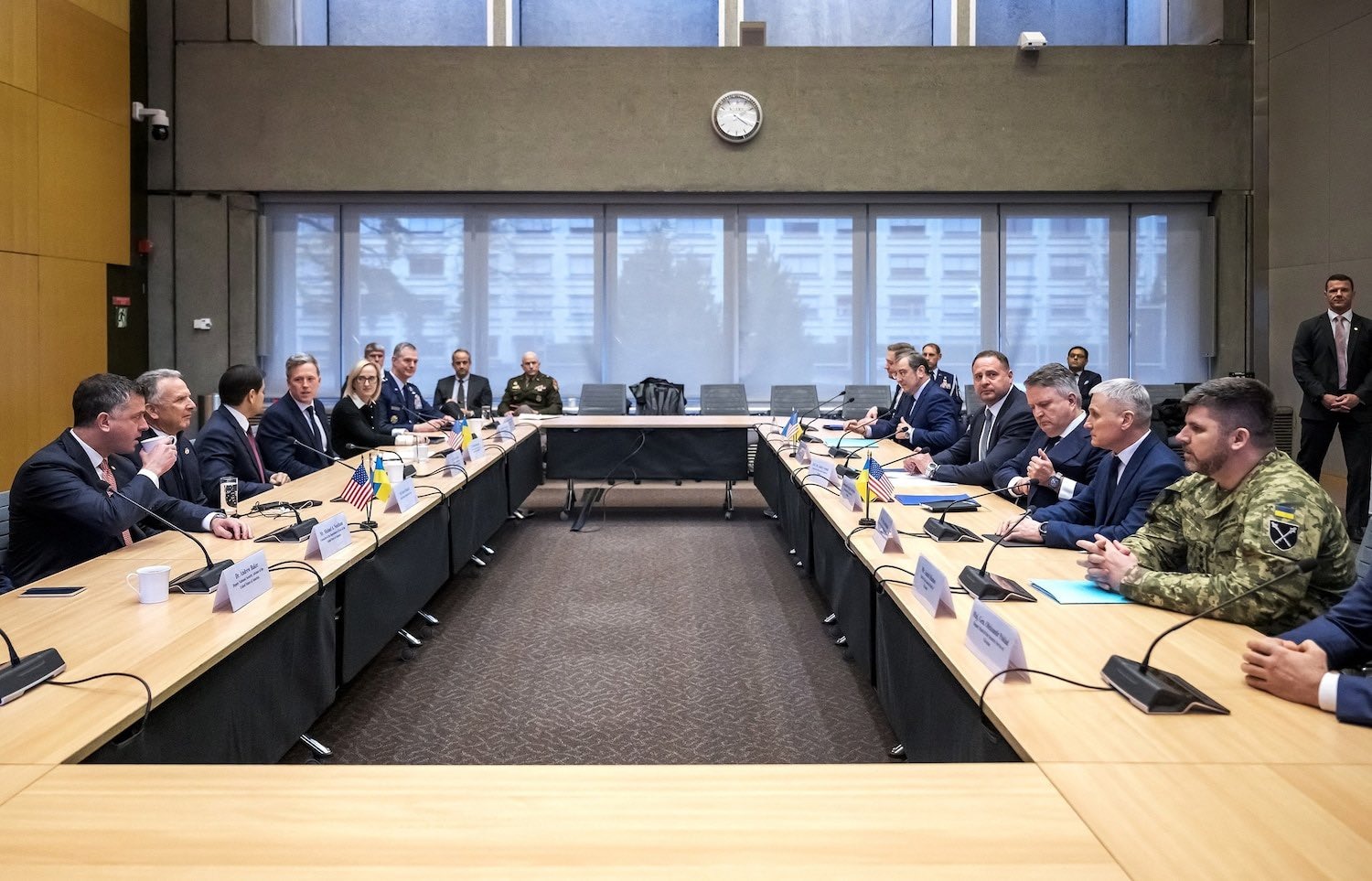 محادثات أميركية أوكرانية في جنيف بشأن خطة إنهاء الحرب في أوكرانيا. 23 نوفمبر 2025