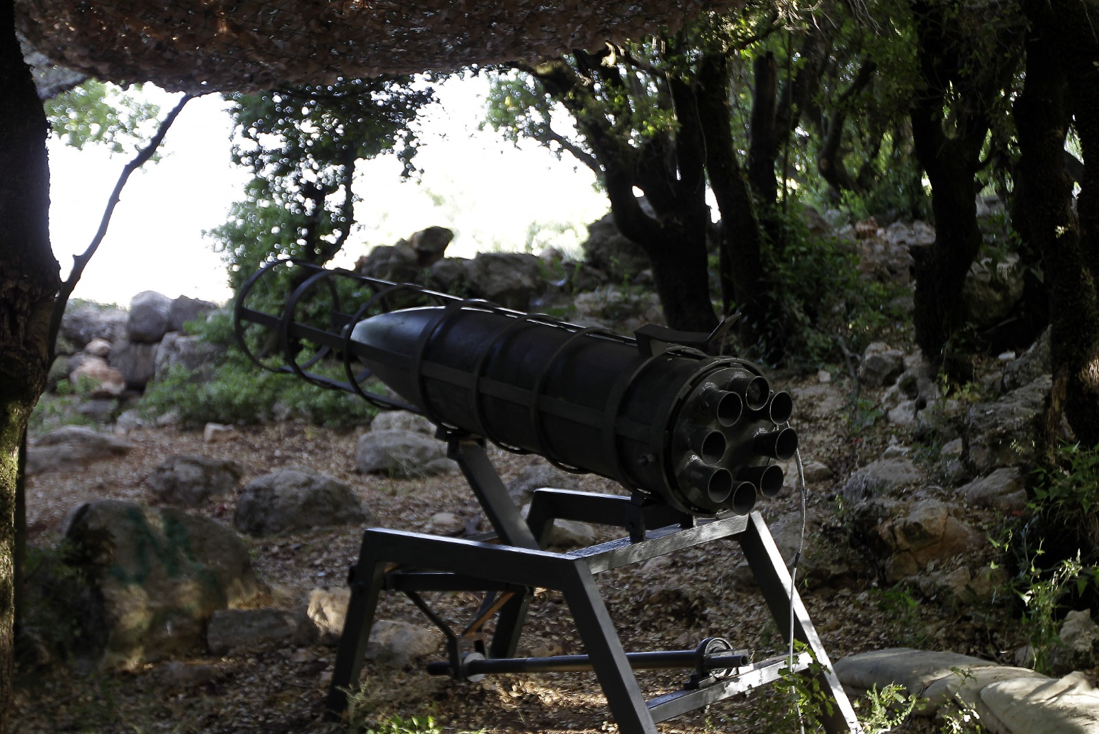 صاروخ رعد-1 الذي استخدمه حزب الله في حرب 2006 مع سرائيل في مقر للجماعة في جنوب لبنان. 21 مايو 2010
