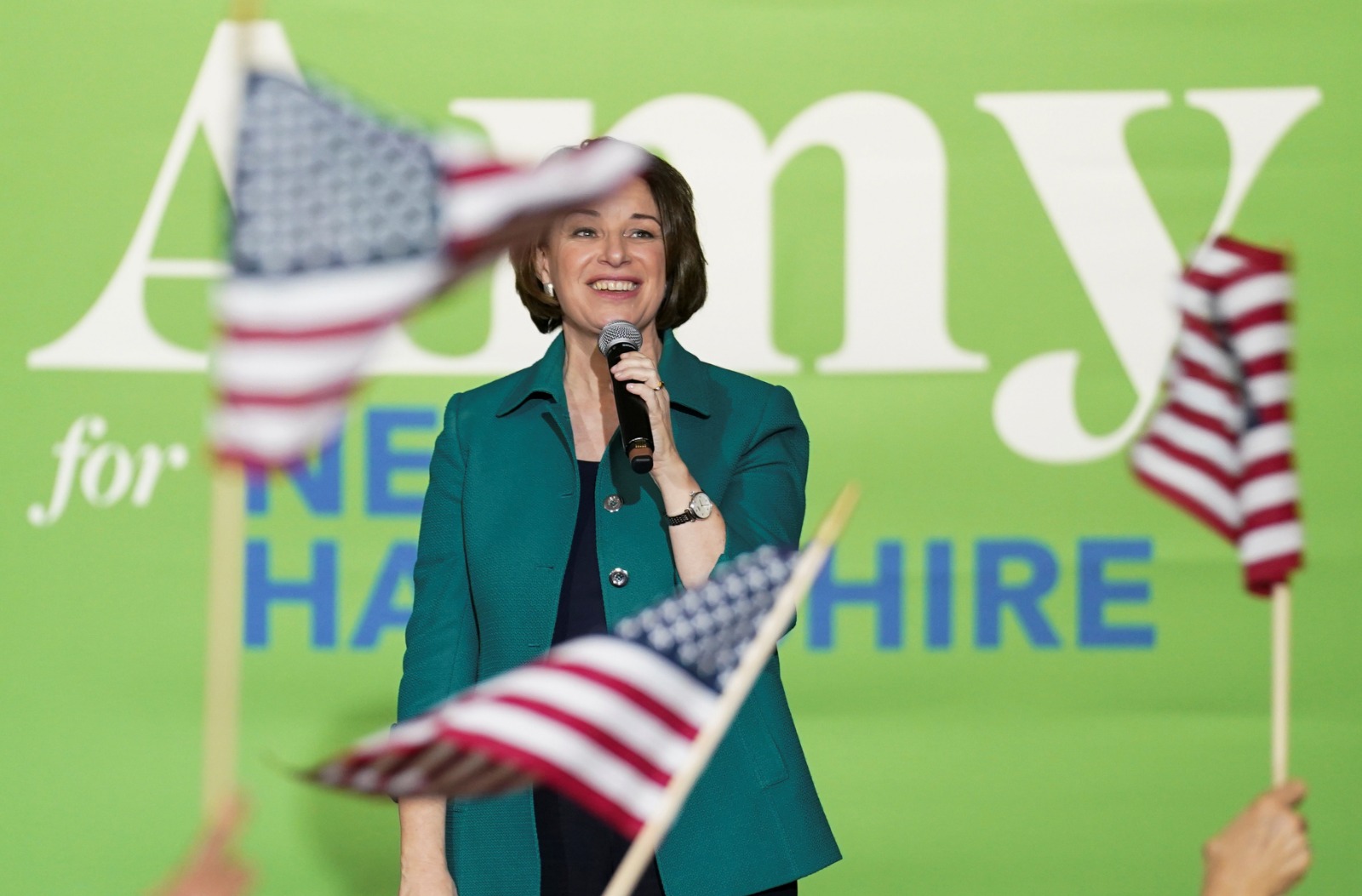إيمي كلوبوشار تتحدث خلال حملة انتخابية في ولاية نيو هامبشاير بالولايات المتحدة. في 10 فبراير 2020