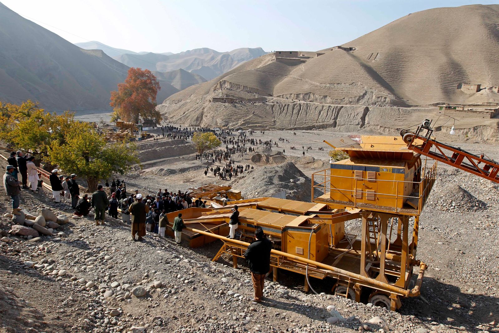 جانب من منجم لاستخراج الدهب في  مقاطعة تخار، شمالي أفغانستان. 28 نوفمبر 2010. - REUTERS