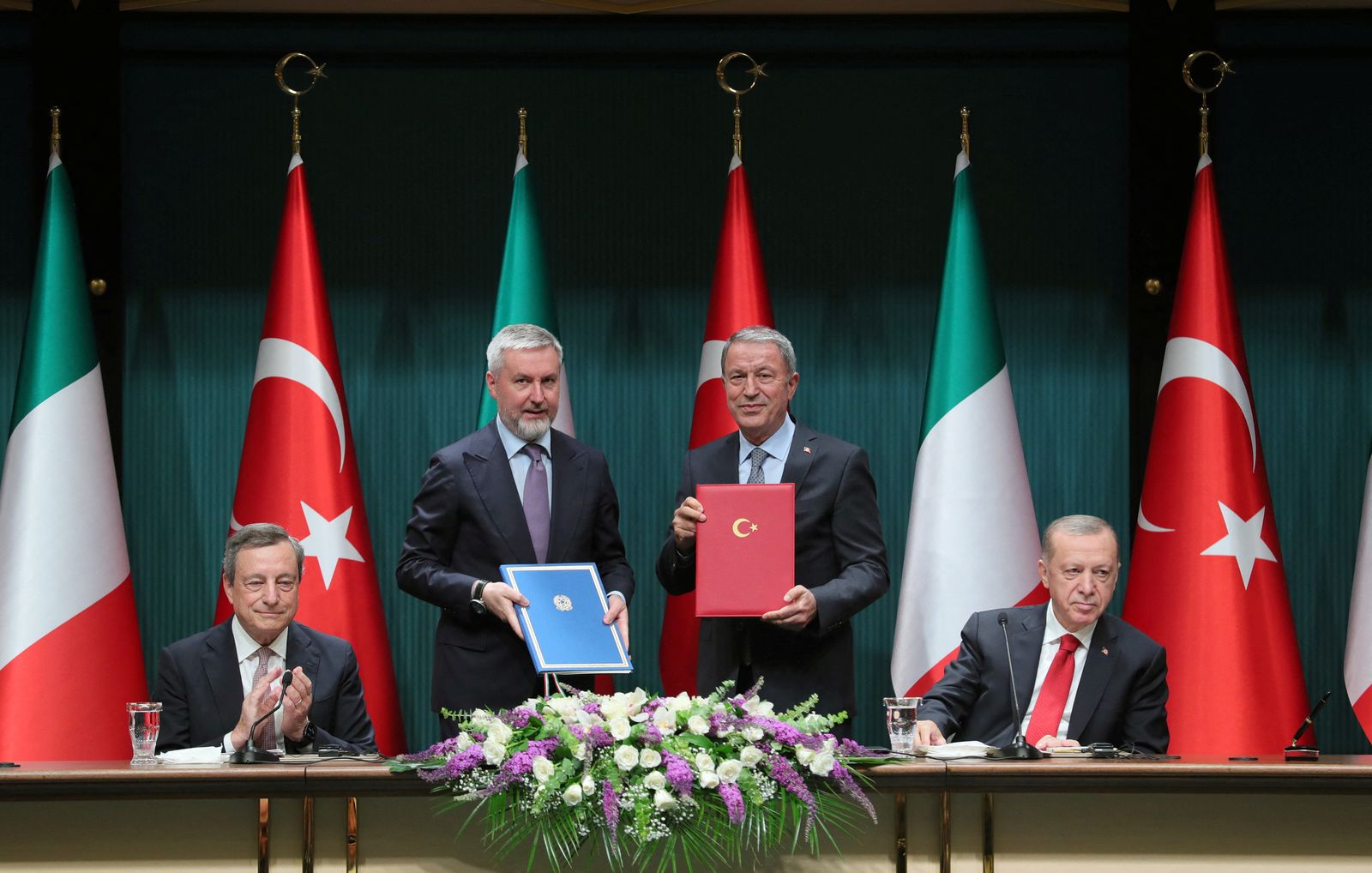 Italy's PM Draghi visits Turkey - via REUTERS