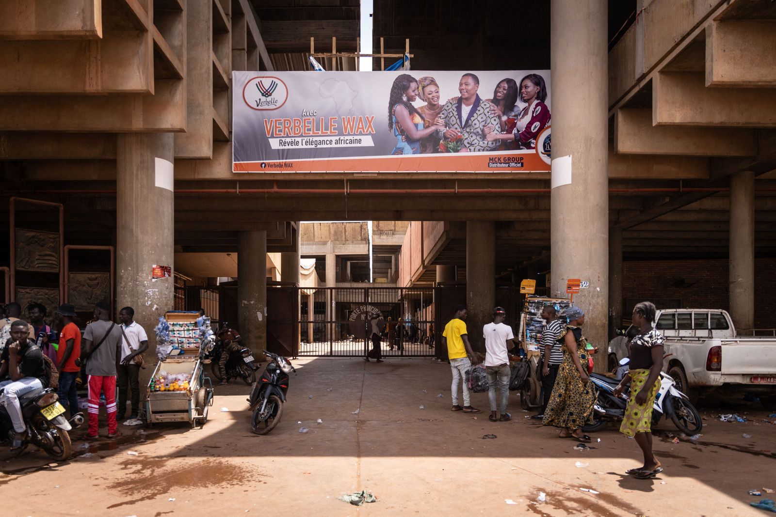 This Onctober 1, 2022 picture shows the shut main gates of the market in Ouagadougou. - Soldiers blocked main roads and gunfire was heard in the capital of Burkina Faso on Saturday, as world powers condemned the second coup this year in the deeply poor and restive West African country. Junior officers toppled a junta leader on Friday, saying he had failed to fight jihadist attacks in the country. (Photo by OLYMPIA DE MAISMONT / AFP) - AFP