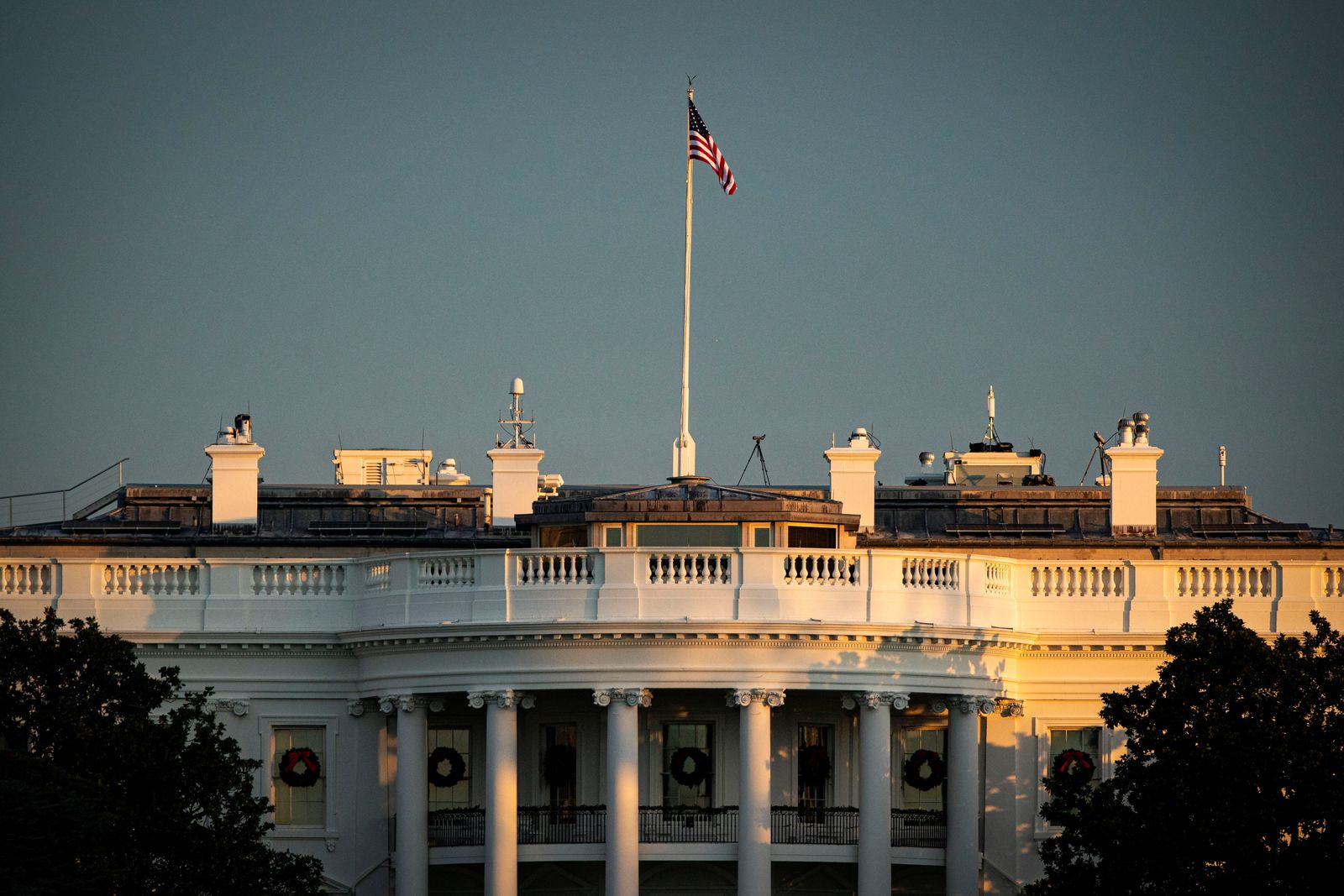 منظر للبيت الأبيض مع شروق الشمس، في واشنطن. 15 ديسمبر 2020 - REUTERS