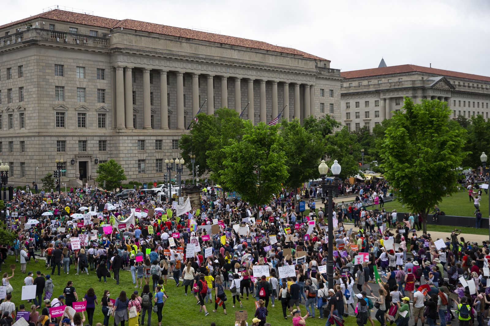 Demonstrators Attend Nationwide Day Of Action For Abortion Rights - Bloomberg