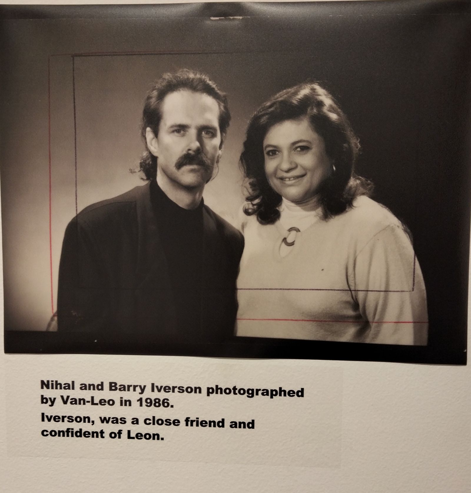 باري إيفرسون وزوجته من تصوير فان ليو وأصبح لاحقا صديقه المقرب. - الشرق