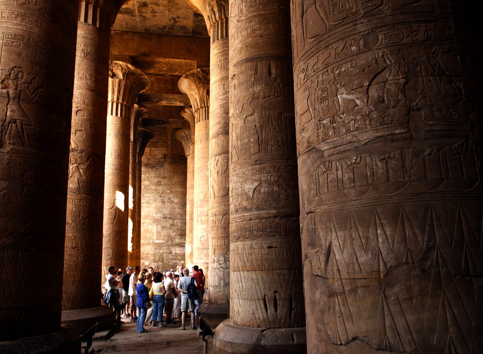 معبد مصري في جنوب البلاد. 2009