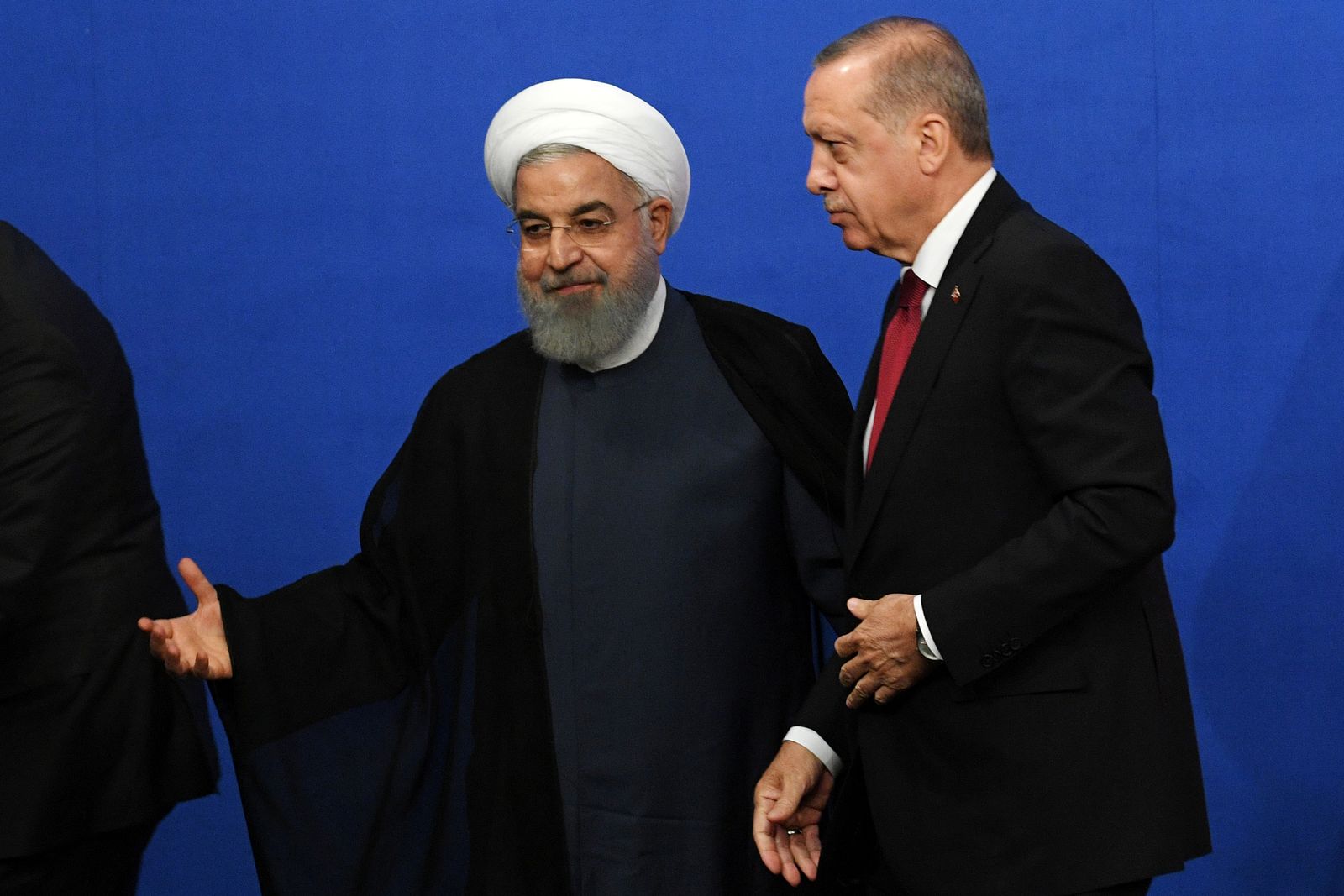 الرئيسان التركي رجب طيب أردوغان والإيراني حسن روحاني خلال لقاء في طهران - 7 سبتمبر 2018  - REUTERS