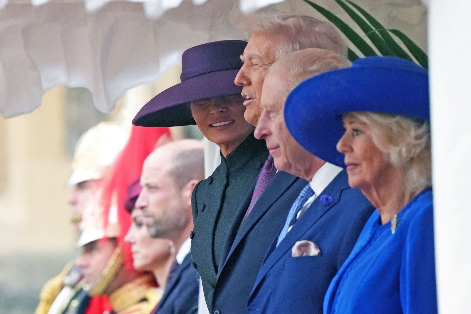 First Lady Melania Trump, US President Donald Trump, King Charles III and Queen Camilla stand during the ceremonial welcome at Windsor Castle, Berkshire, on day one of the president's second state visit to the UK. Picture date: Wednesday September 17, 2025.    Jonathan Brady/Pool via REUTERS