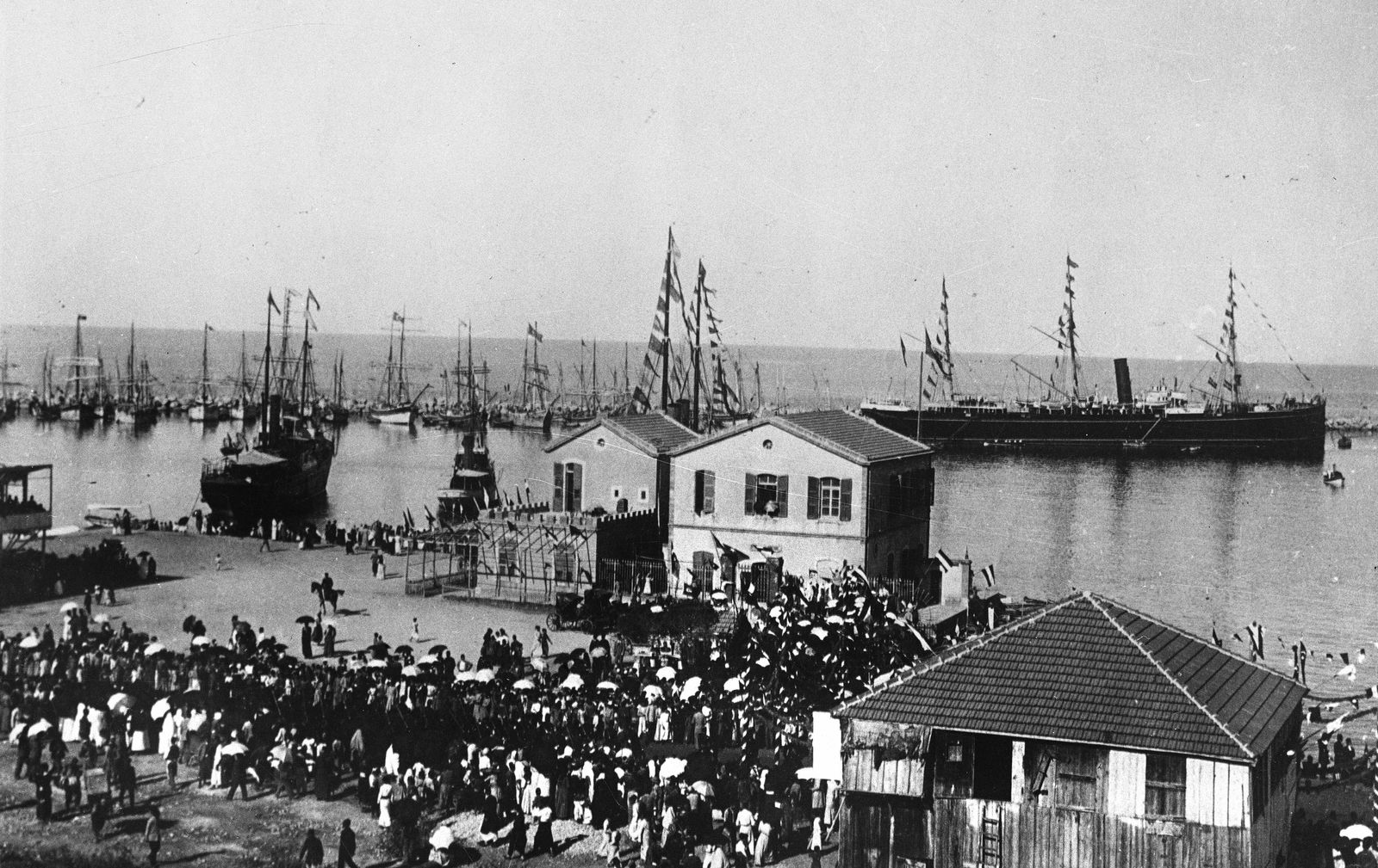 منظر لميناء بيروت عام 1890 - Getty Images