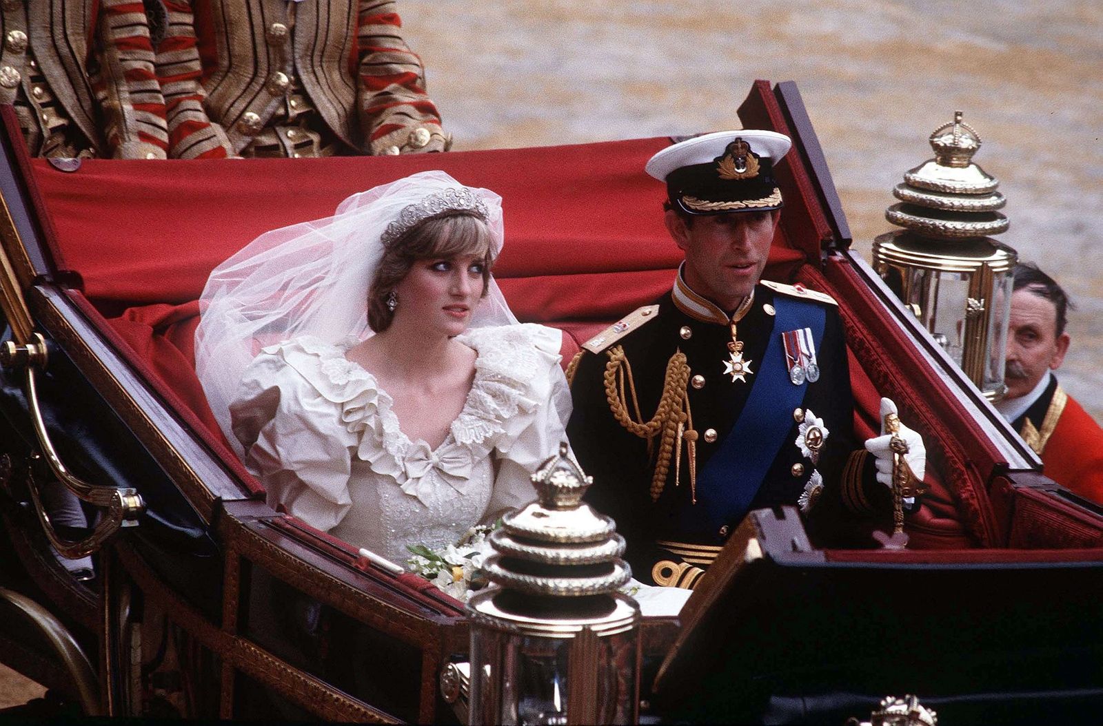 زفاف الأمير تشارلز ولي عهد بريطانيا آنذاك والأميرة ديانا  - Getty Images
