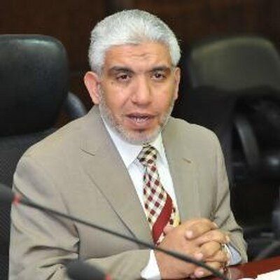 وزير النقل المصري الأسبق حاتم عبداللطيف - الحساب الرسمي على تويتر