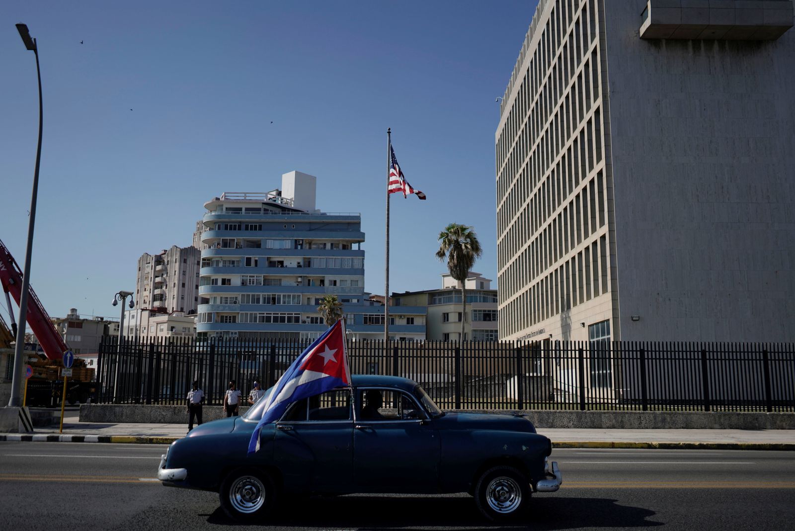 السفارة الأميركية بالعاصمة الكوبية هافانا - REUTERS