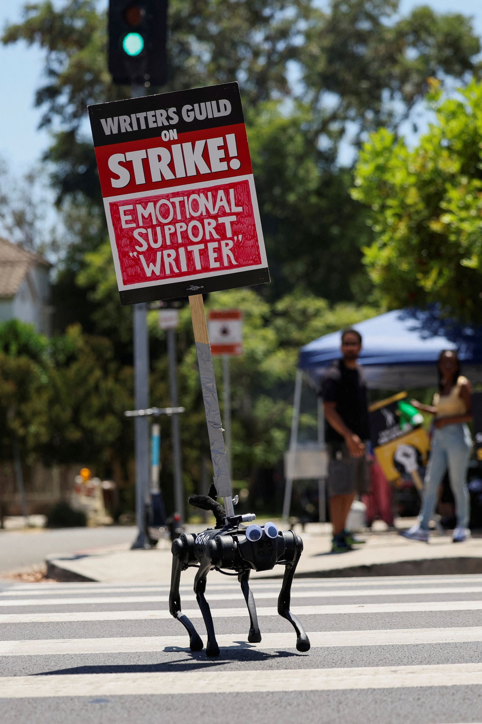 SAG-AFTRA actors and Writers Guild of America (WGA) writers strike outside Paramount Studios - REUTERS