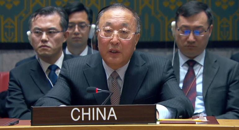 الممثل الدائم للصين لدى الأمم المتحدة جانج جون خلال جلسة مجلس الأمن. 25 مارس 2024