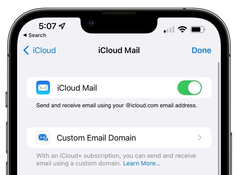 ميزة إنشاء عناوين بريد إلكترونية حسب الطلب Custom Email Domain عبر خدمة أبل للبريد الإلكتروني 