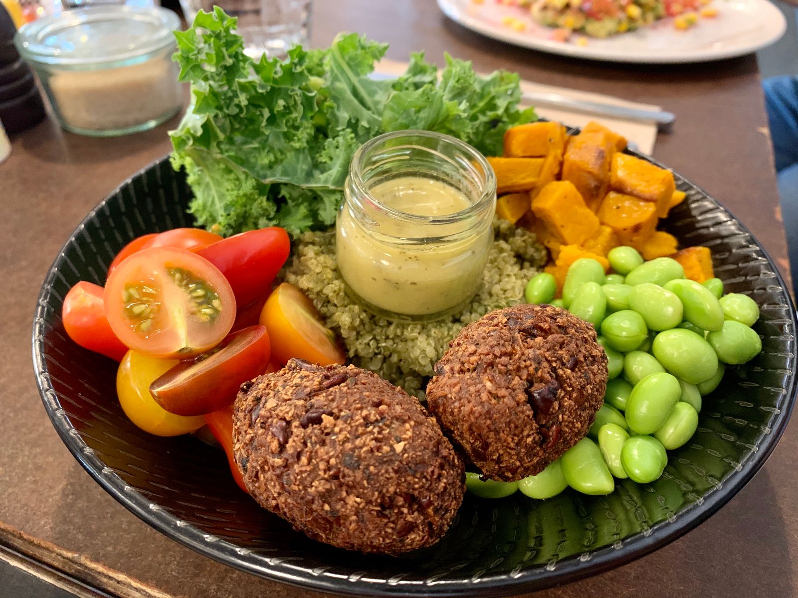 طبق طعام نباتي - Getty Images