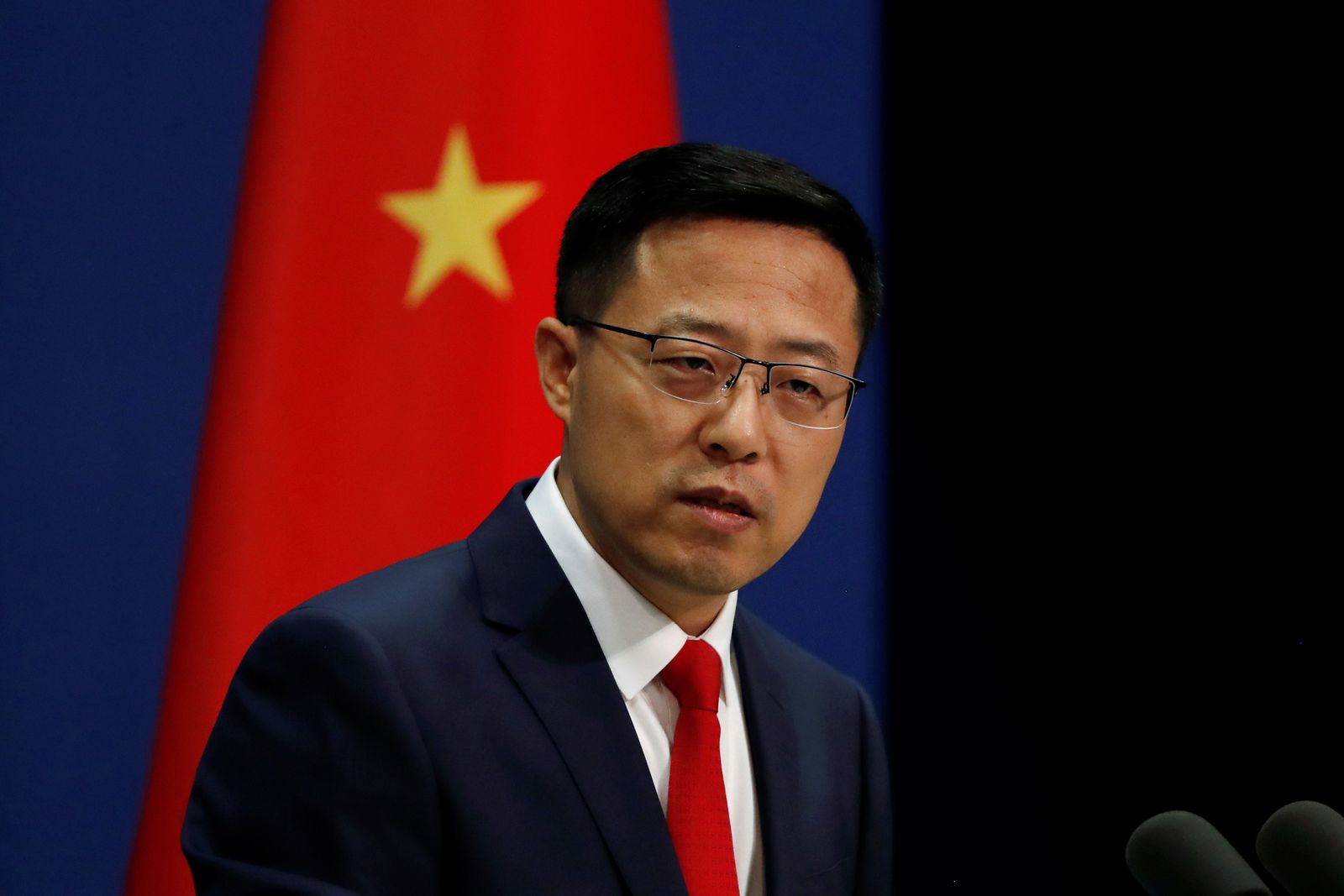 الناطق باسم وزارة الخارجية الصينية، تشاو ليجيان، خلال مؤتمر صحافي في بكين - 10 سبتمبر 2020 - REUTERS