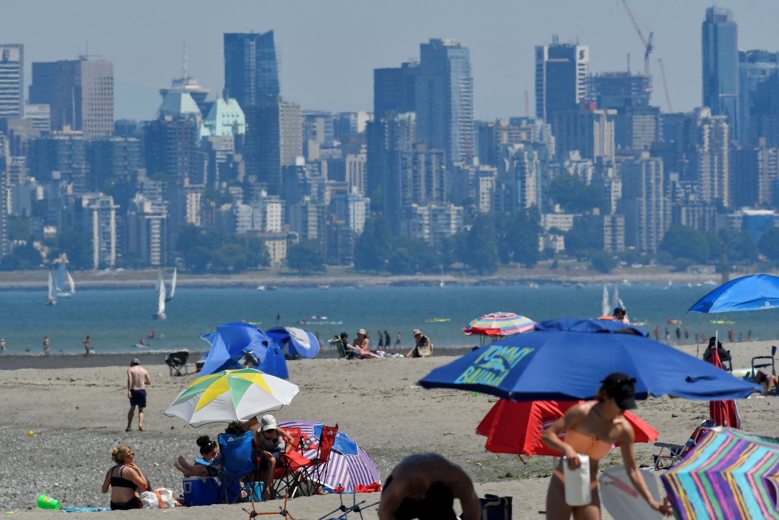 Heatwave hits the Canadian west coast - REUTERS