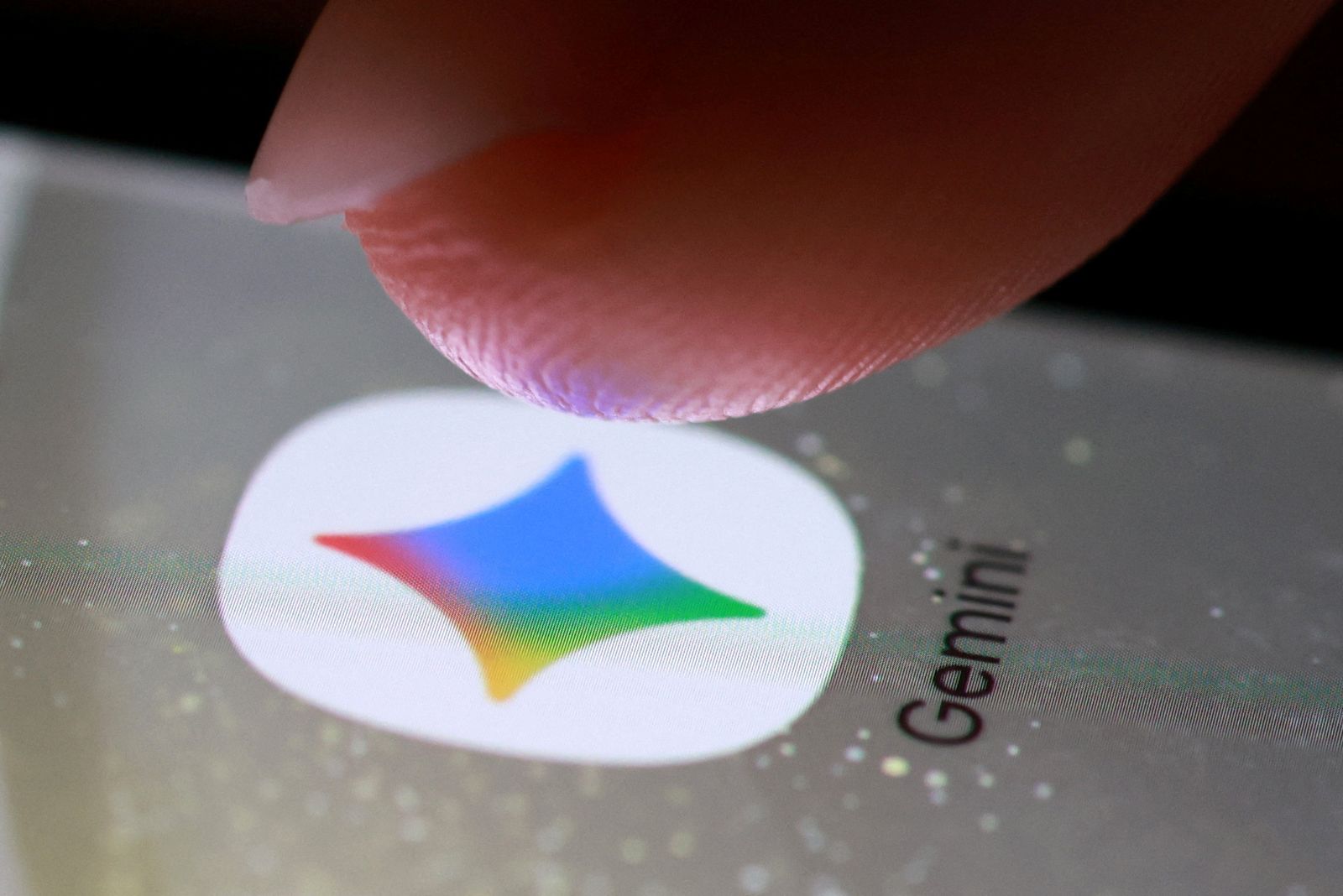 جوجل تقلل خيارات "الاستخدام المجاني" في Gemini وتوسع قدرات AI Pro