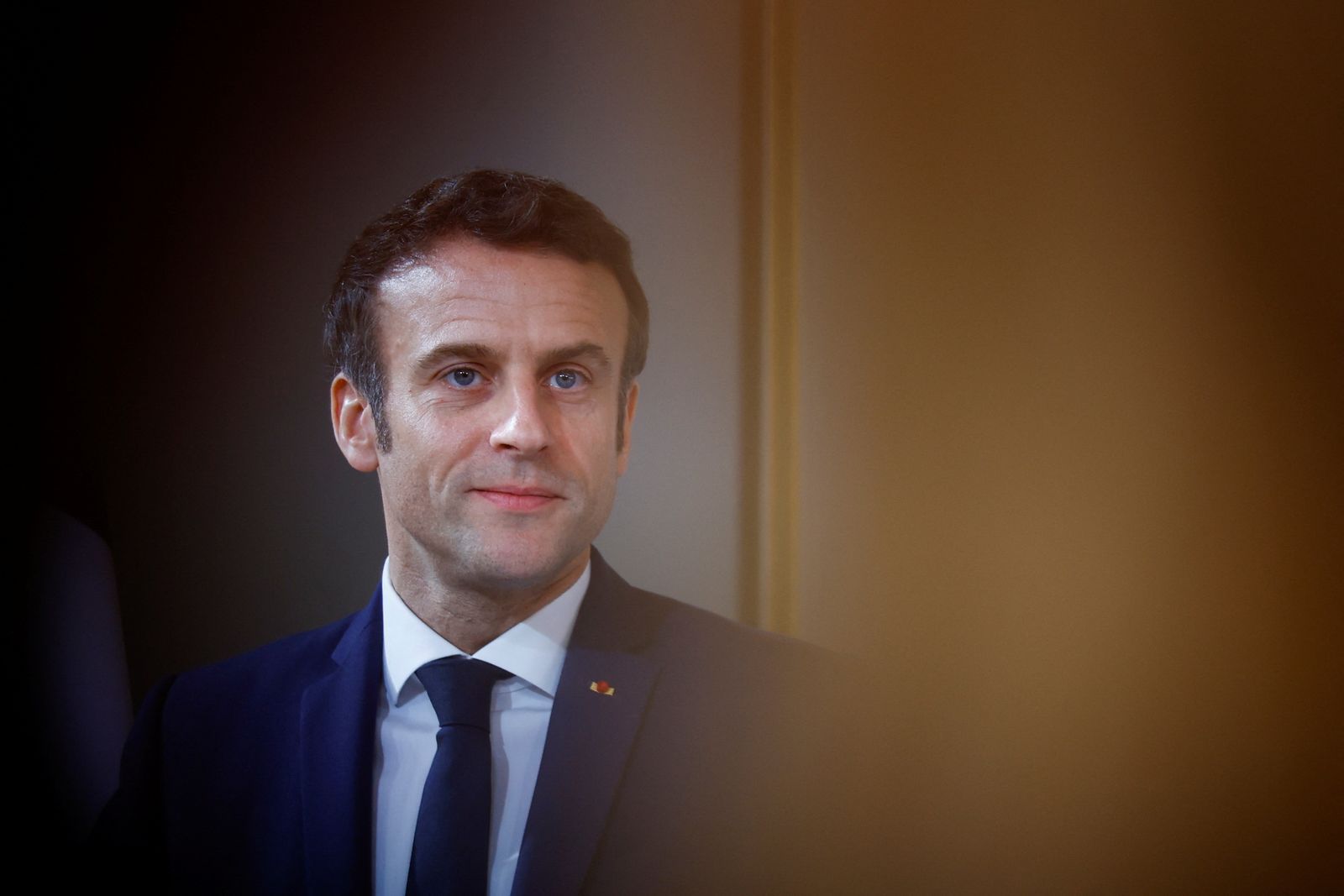 الرئيس الفرنسي إمانويل ماكرون يحيي الذكرى الستين لاتفاق إيفيان للسلام بين فرنسا والجزائر - REUTERS