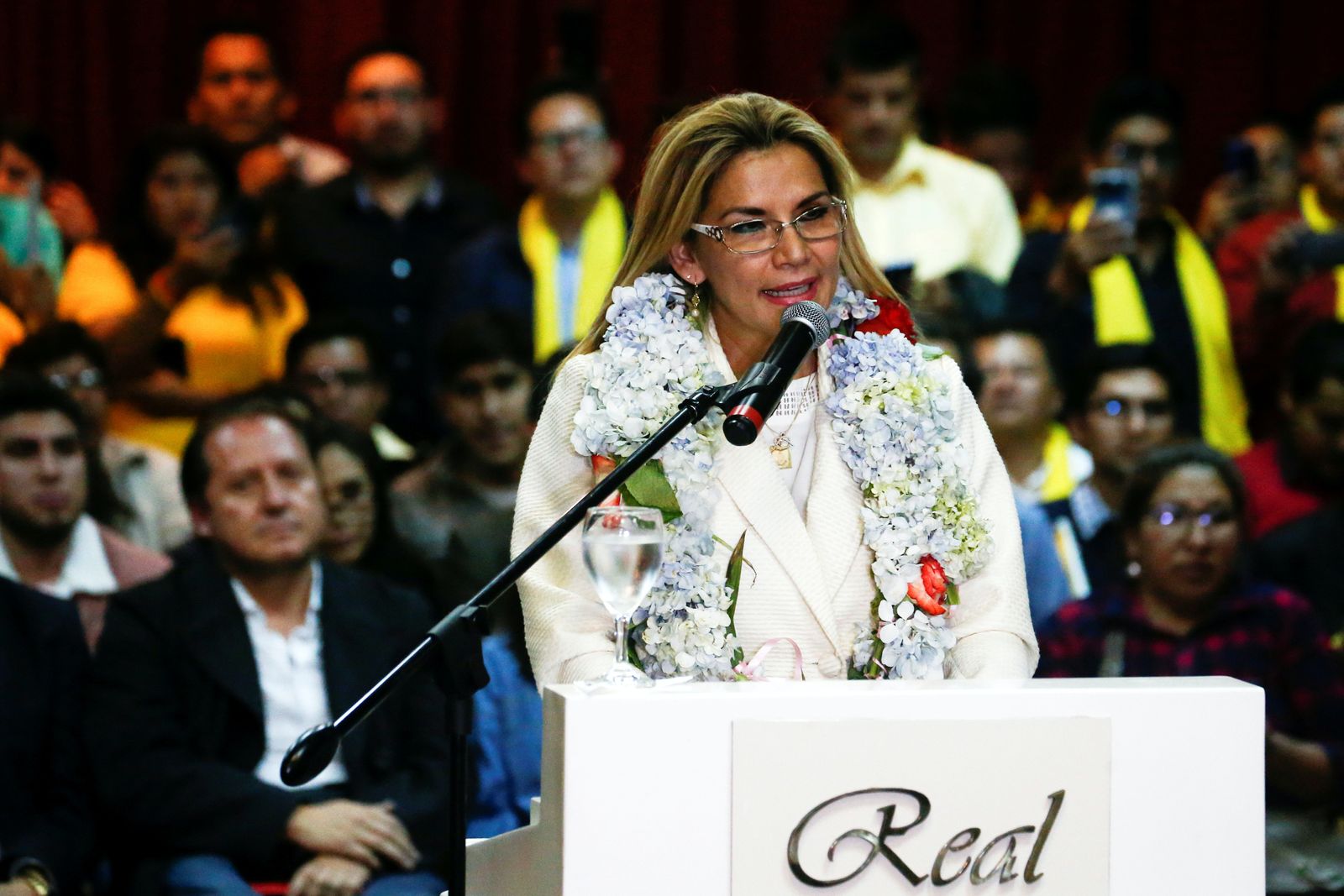الرئيسة الانتقالية السابقة لبوليفيا جانين أنييز خلال حفل لإعلان ترشحها كمستقلة لانتخابات الرئاسة - 3 مايو 2020 - REUTERS