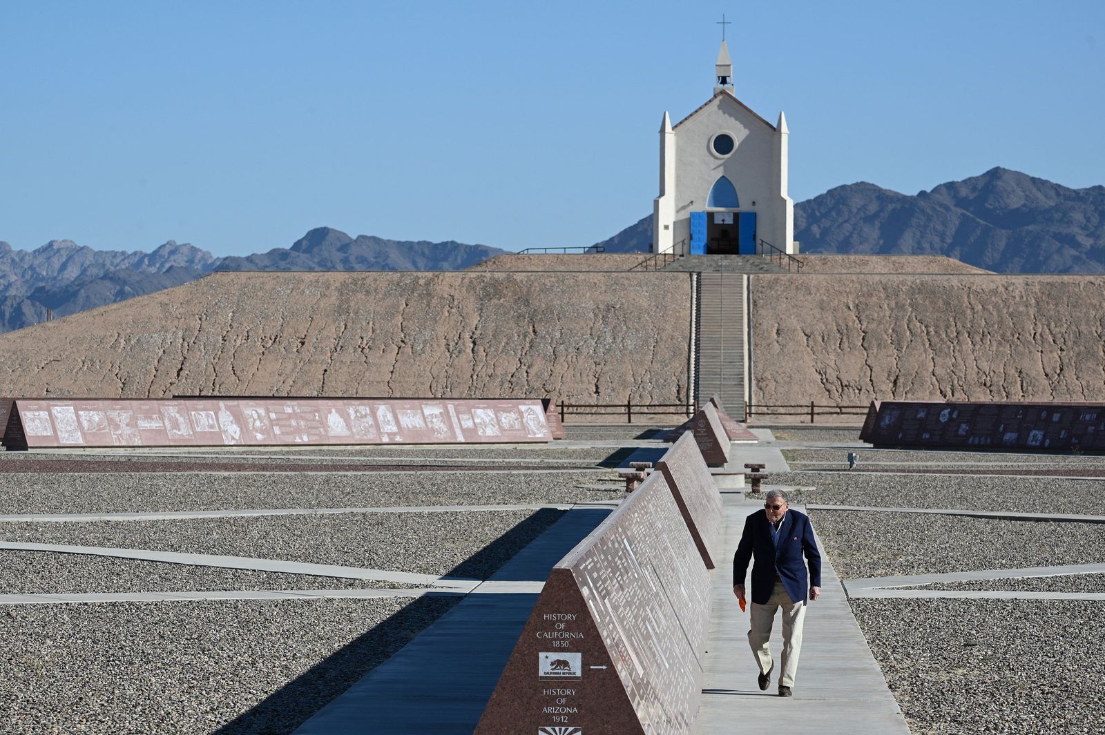 Journey to the center of the world (Hint: it's in California)  - AFP