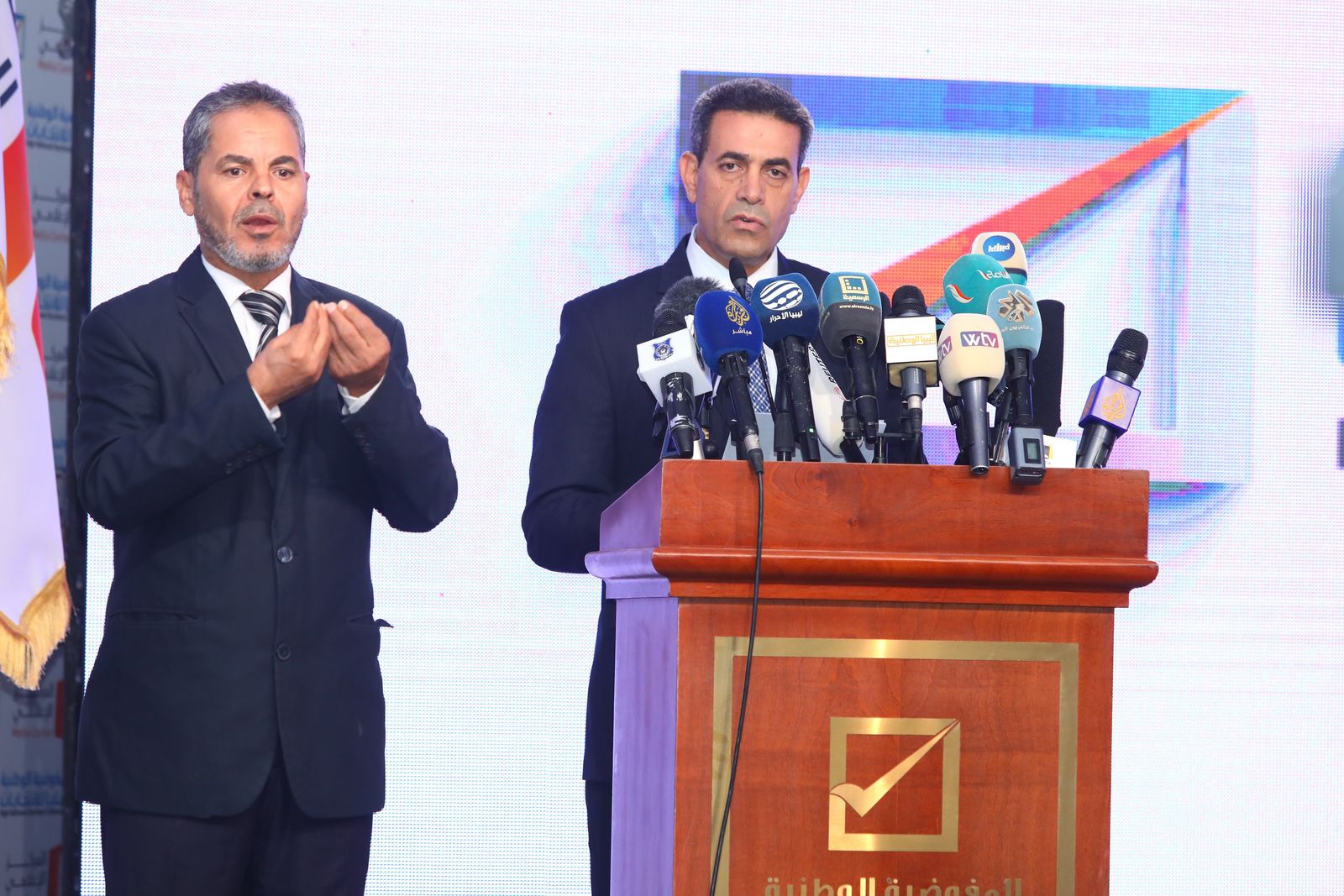 رئيس مجلس المفوضية الوطنية للانتخابات الليبية عماد السايح خلال مؤتمر صحافي في ليبيا، 7 نوفمبر 2021 - twitter/LyHNEC