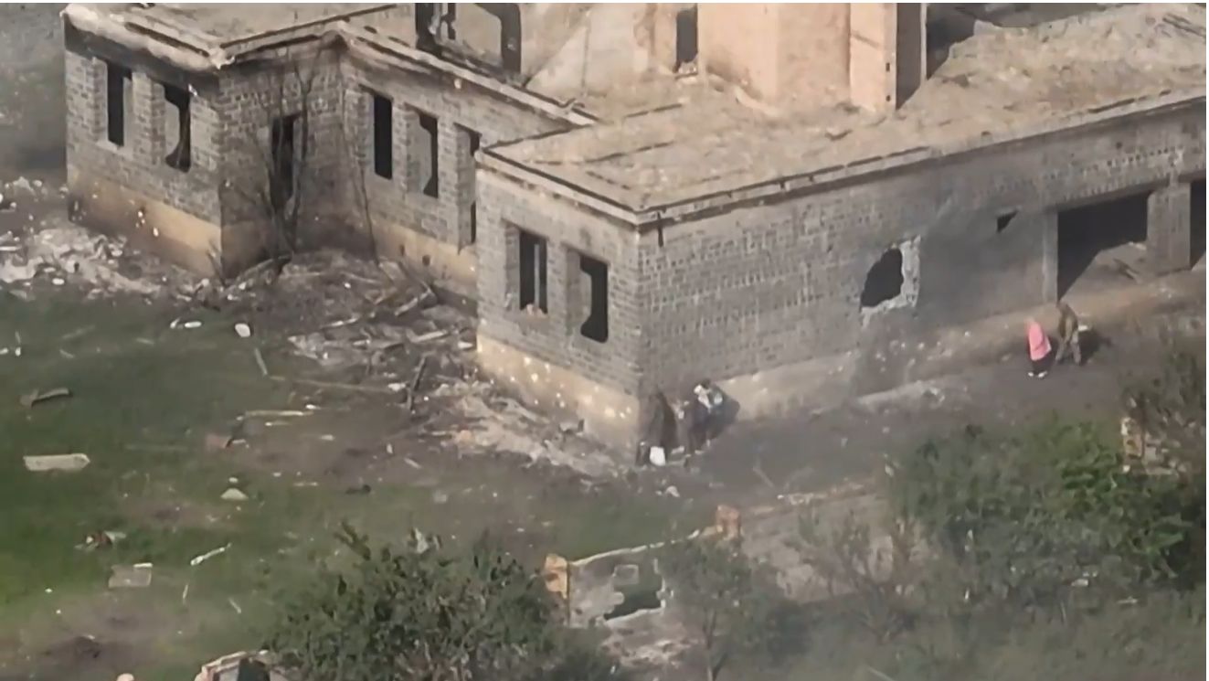 صورة ثابتة من مقطع فيديو التقطته صحيفة 